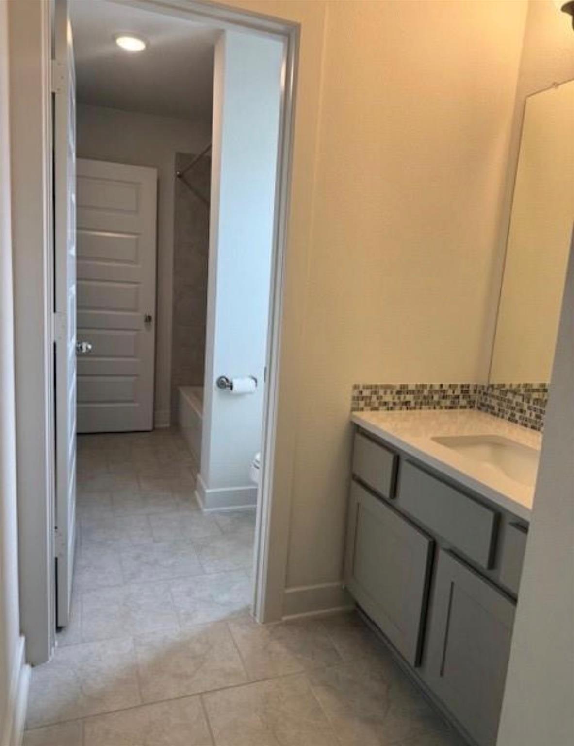 113 Andrew Duvalt Cv, Bastrop, TX 78602