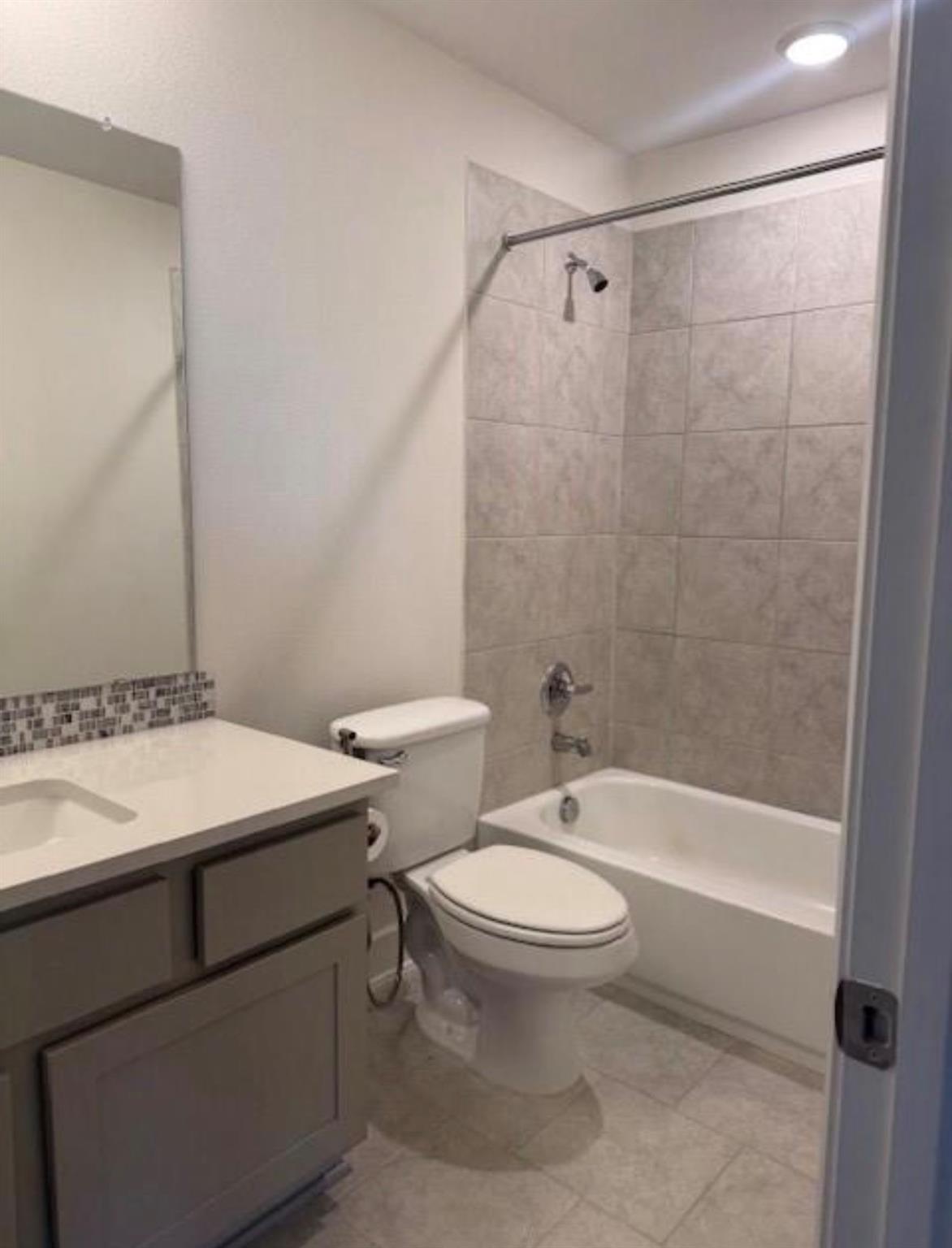 113 Andrew Duvalt Cv, Bastrop, TX 78602