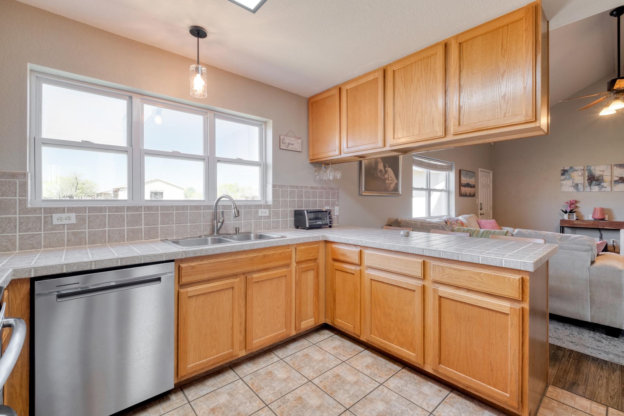 154 Three Oaks Ln, Bastrop, TX 78602