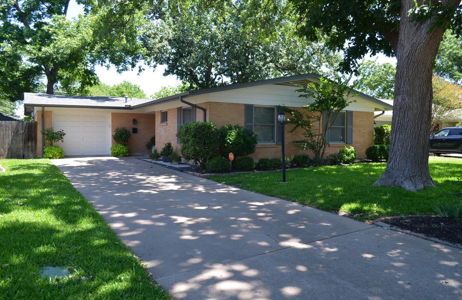 2114 Lanier Dr, Austin, TX 78757