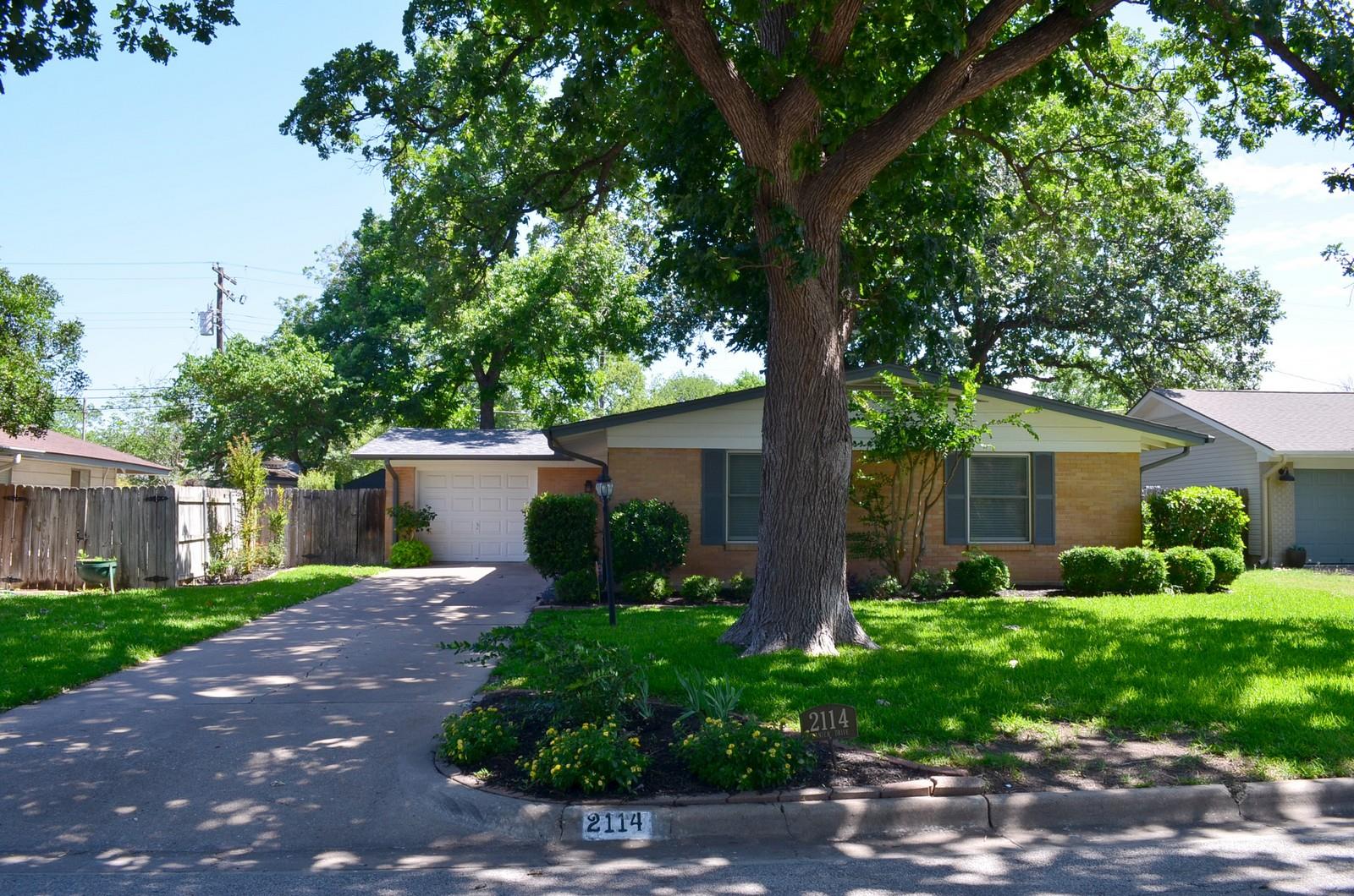 2114 Lanier Dr, Austin, TX 78757