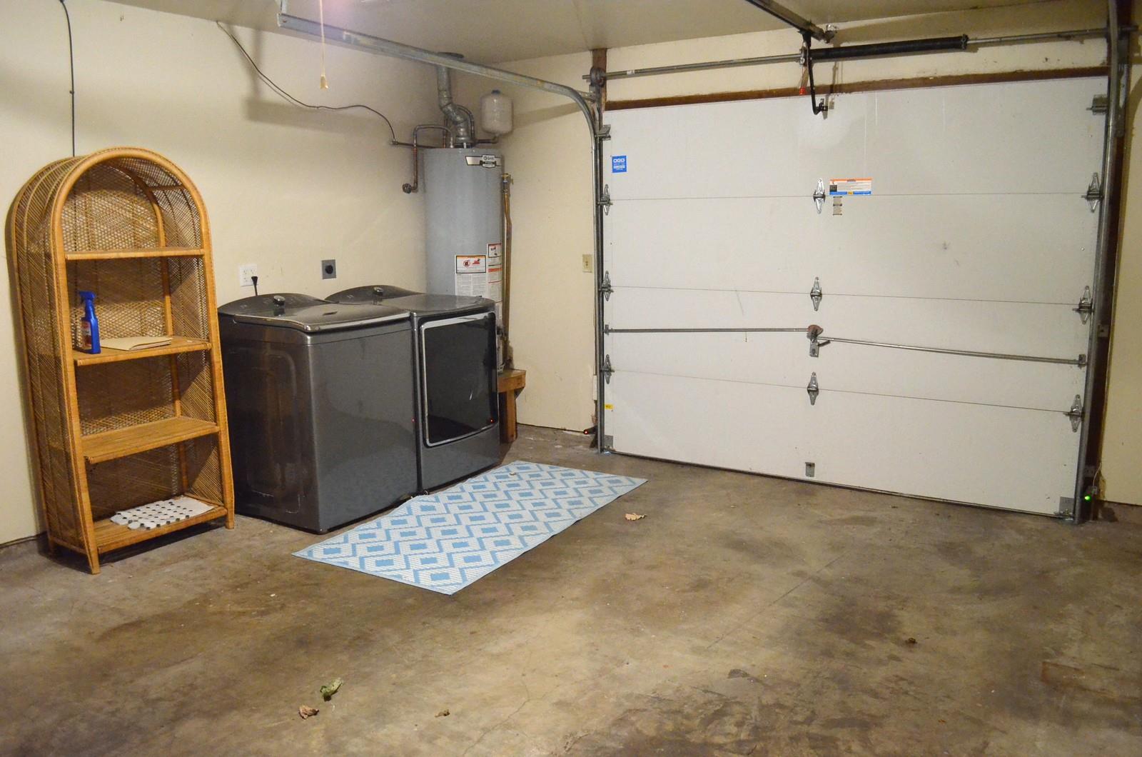 2114 Lanier Dr, Austin, TX 78757