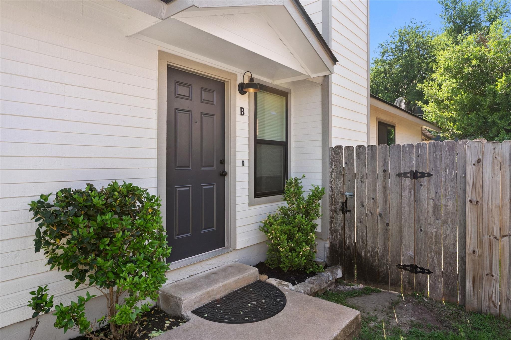 12410 Deer Falls Dr, Austin, TX 78729