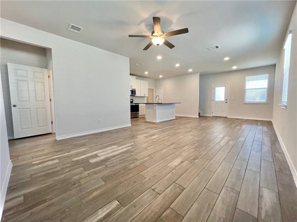 704 Long Run, Liberty Hill, TX 78642