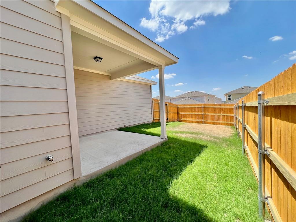 704 Long Run, Liberty Hill, TX 78642