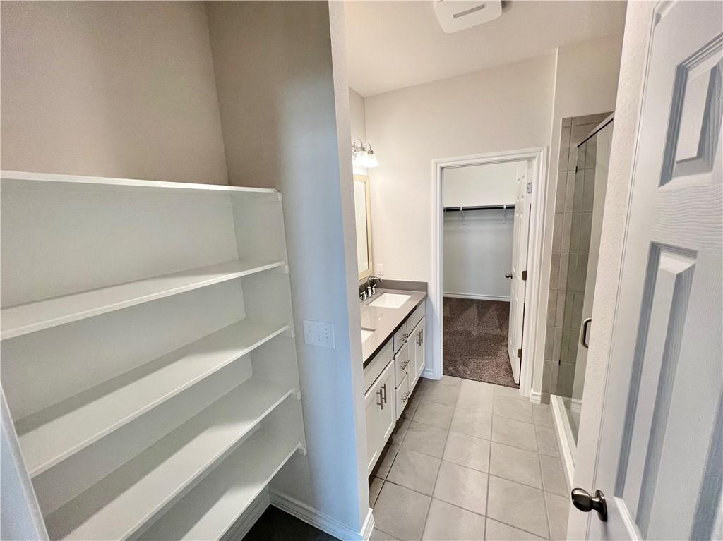 704 Long Run, Liberty Hill, TX 78642