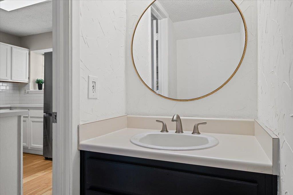 11821 Bittern Holw # 44, Austin, TX 78758