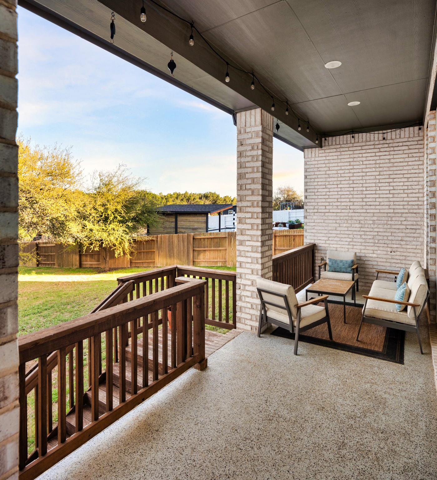 629 Rocky Spot Dr, Austin, TX 78737