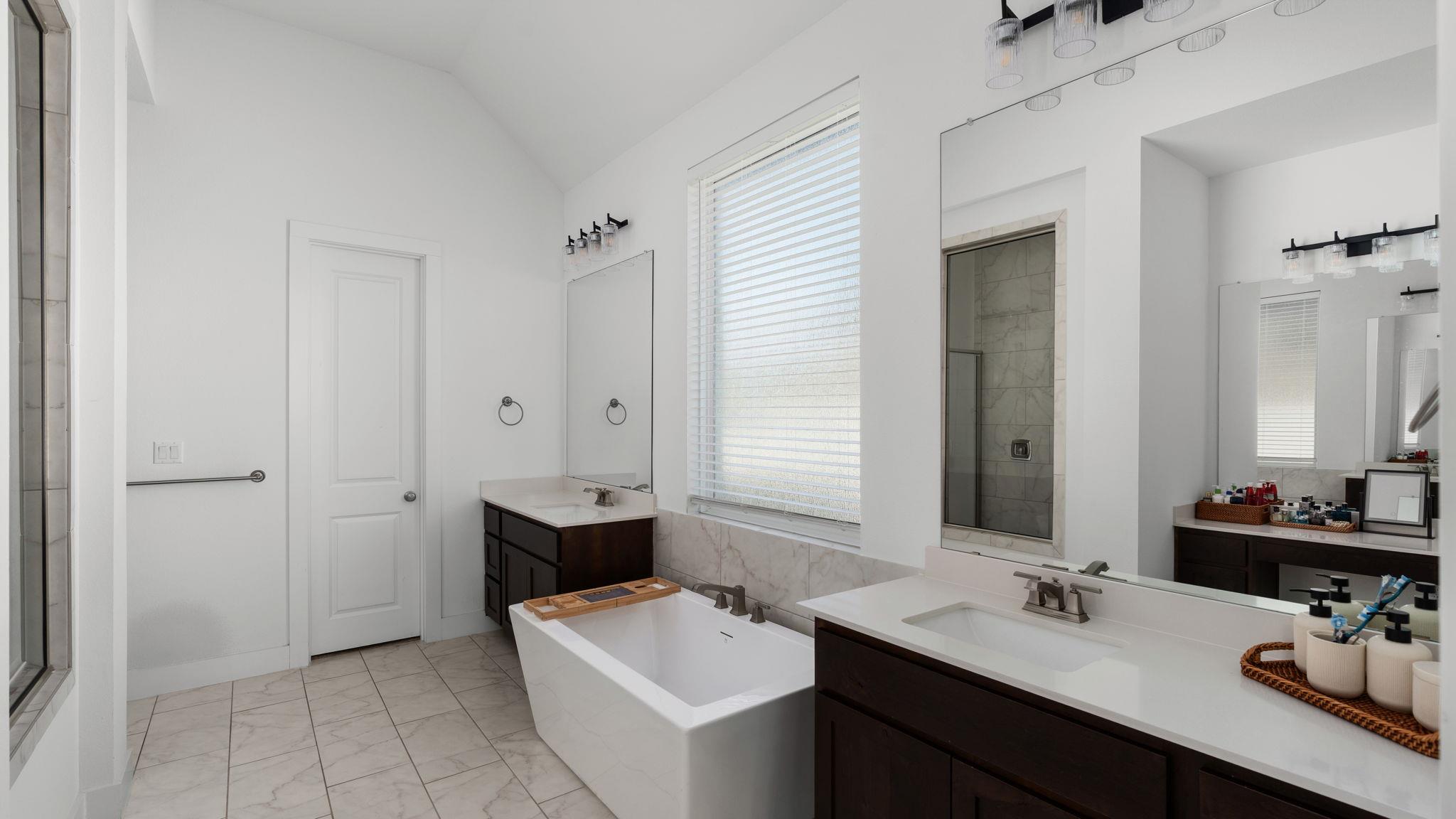 629 Rocky Spot Dr, Austin, TX 78737