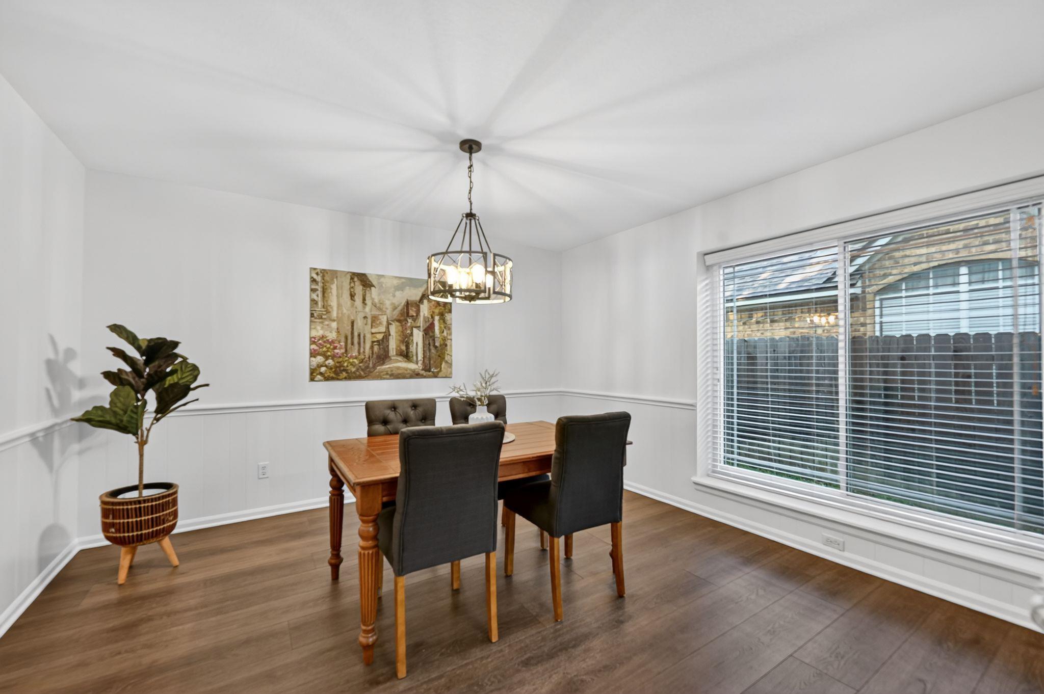 1118 Oaklands Dr, Round Rock, TX 78681