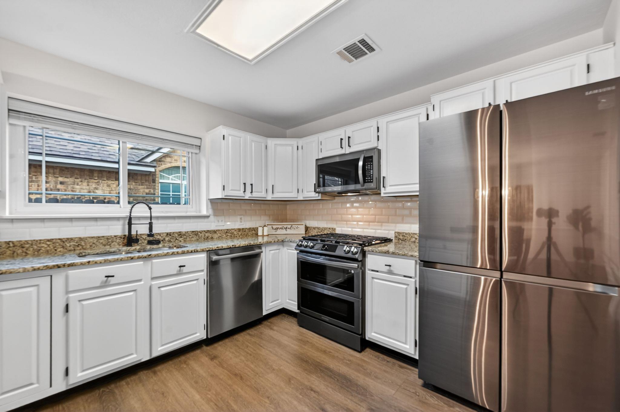 1118 Oaklands Dr, Round Rock, TX 78681