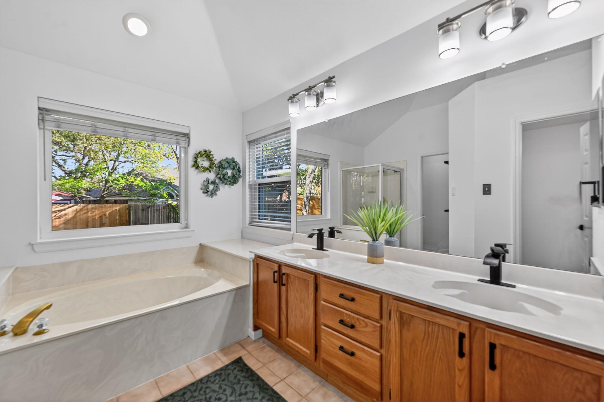 1118 Oaklands Dr, Round Rock, TX 78681