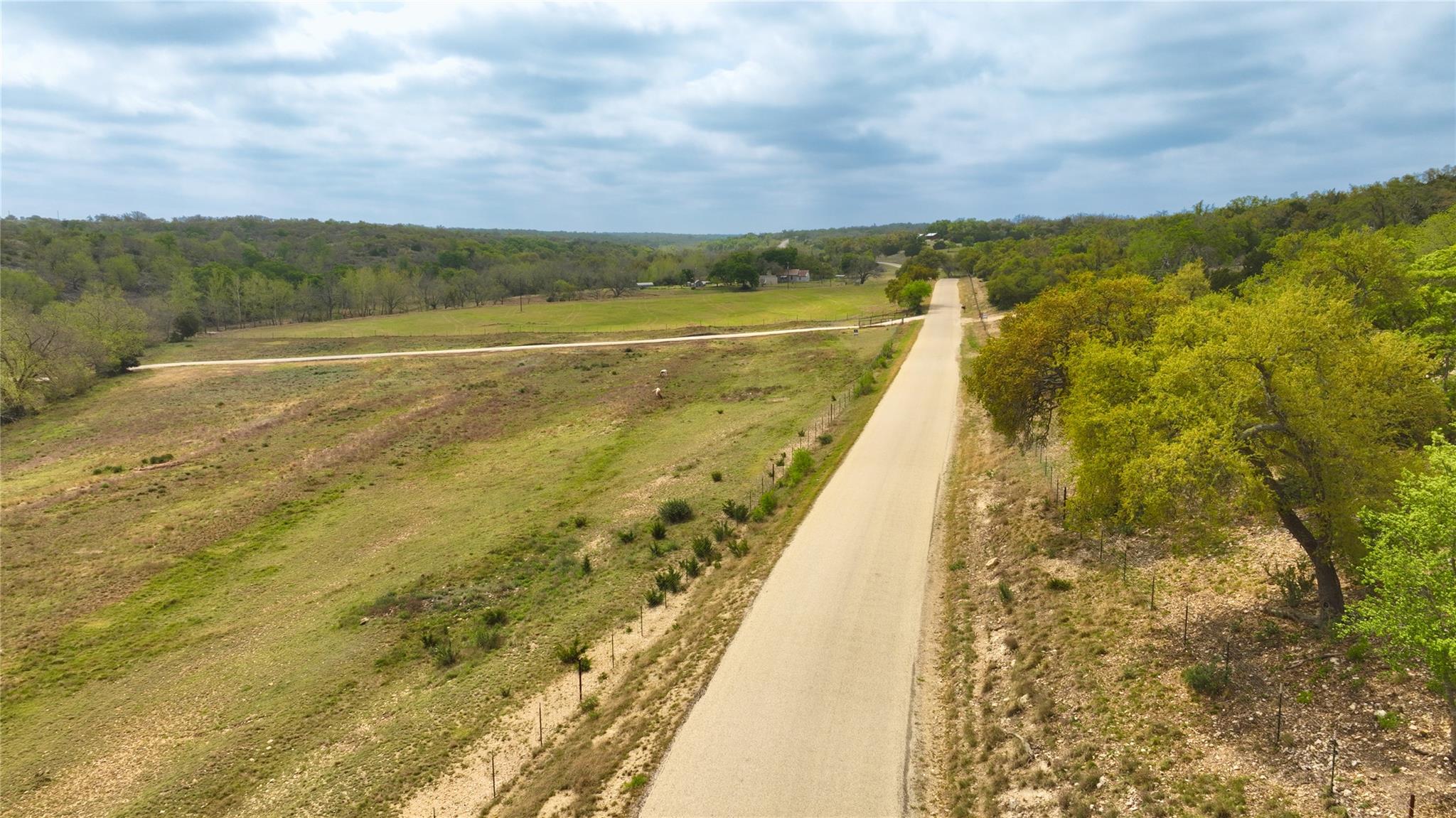 6980 Doss Spring Creek Rd, Fredericksburg, TX 78624