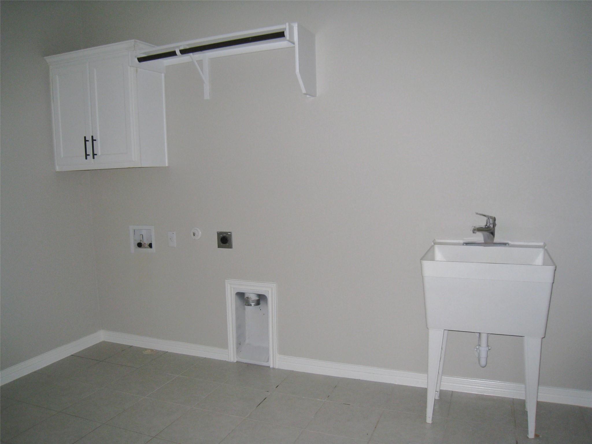 590 Painted Creek Way, Kyle, TX 78640