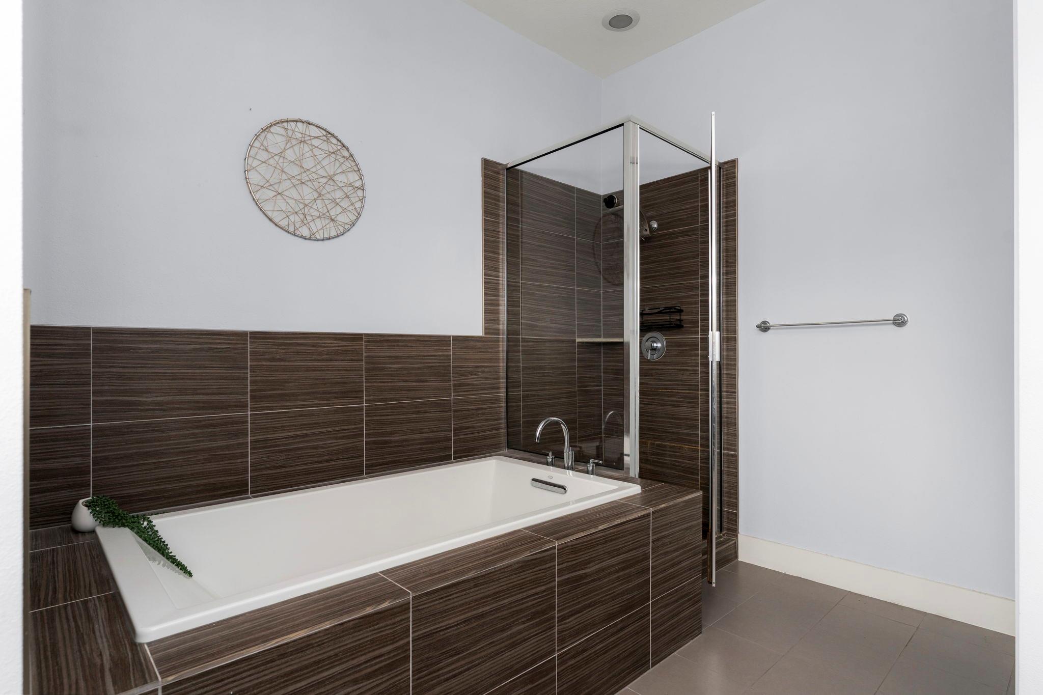 1101 Ivean Pearson Rd # F201, Lago Vista, TX 78645