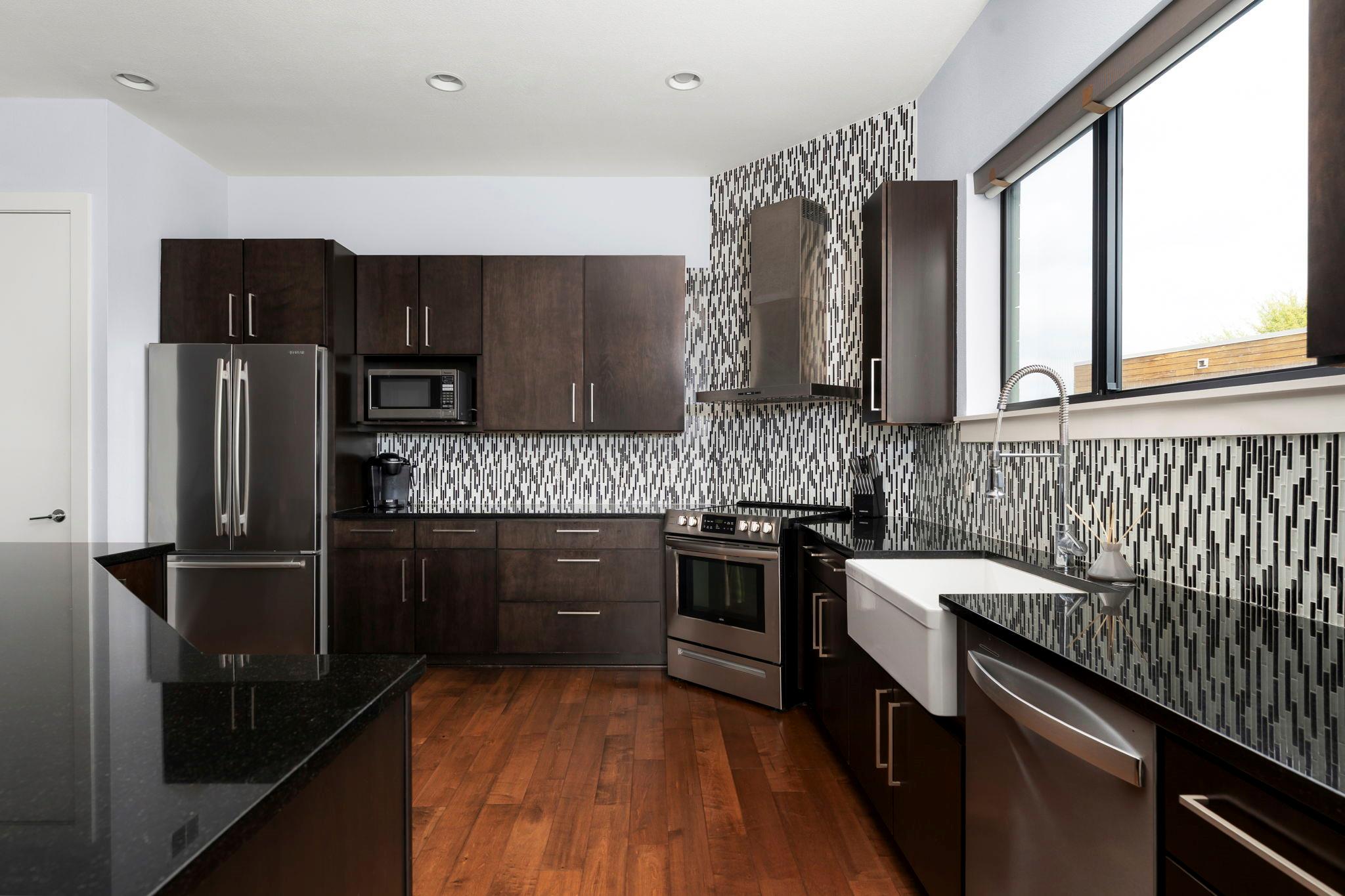 1101 Ivean Pearson Rd # F201, Lago Vista, TX 78645