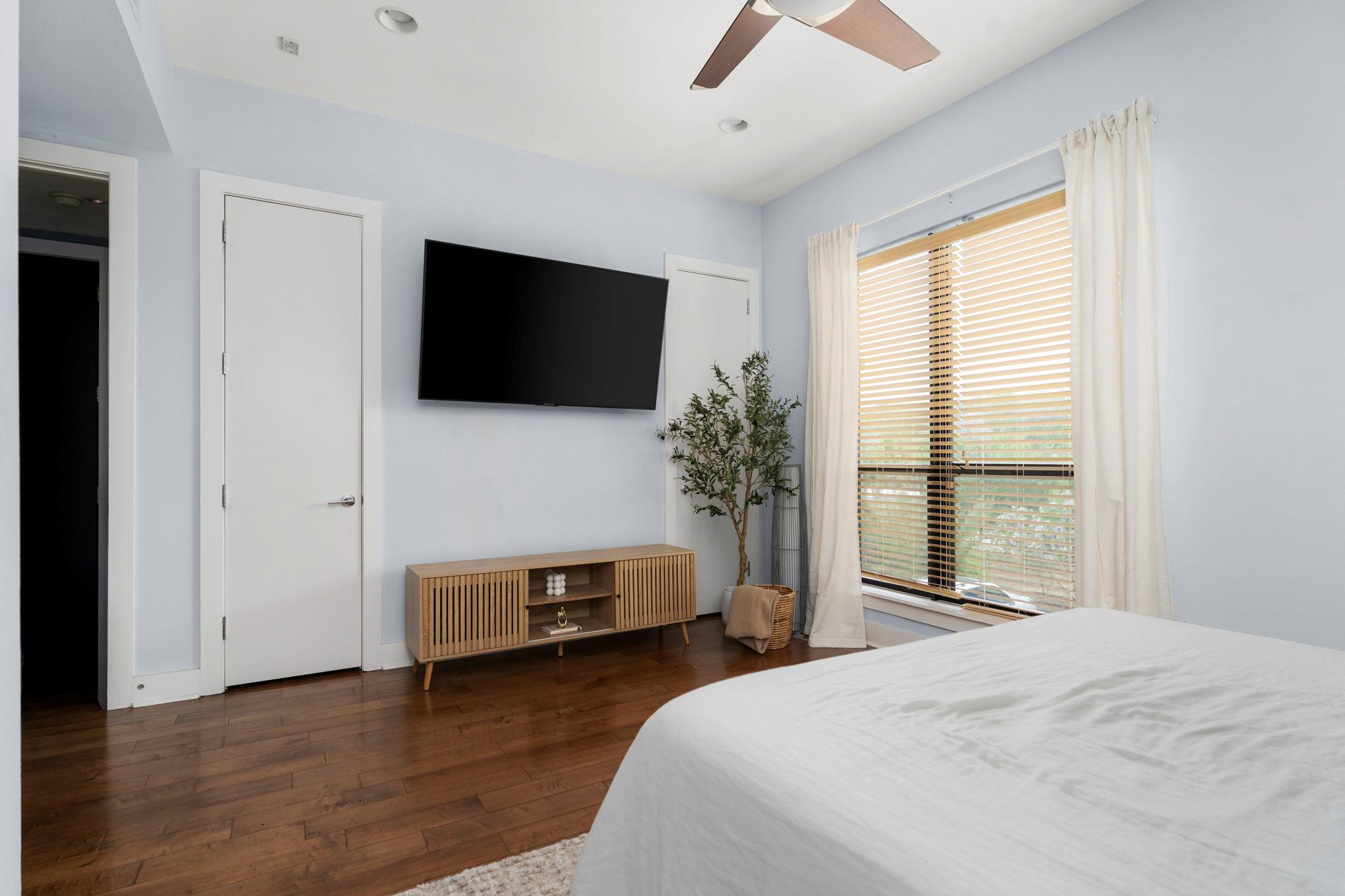 1101 Ivean Pearson Rd # F201, Lago Vista, TX 78645