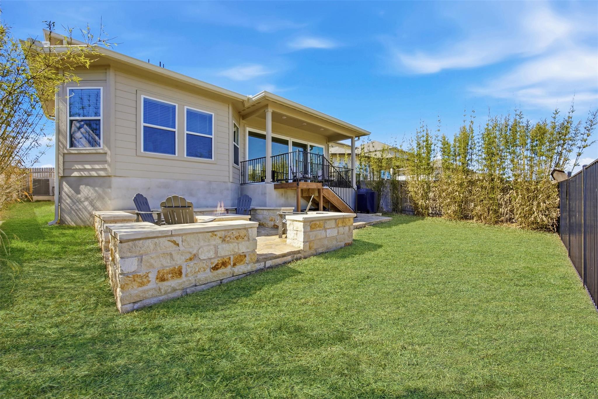 904 View Dr, Georgetown, TX 78628