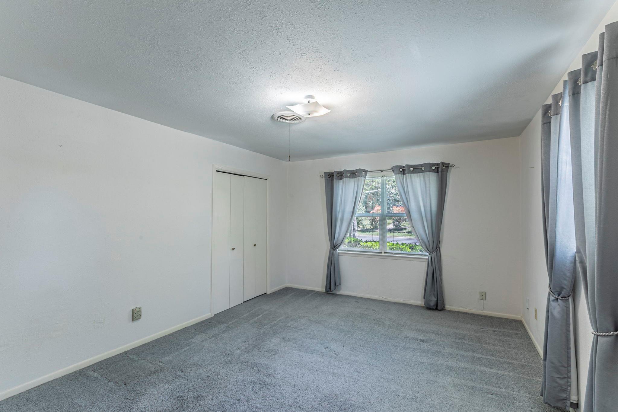 1808 N Beal St, Belton, TX 76513