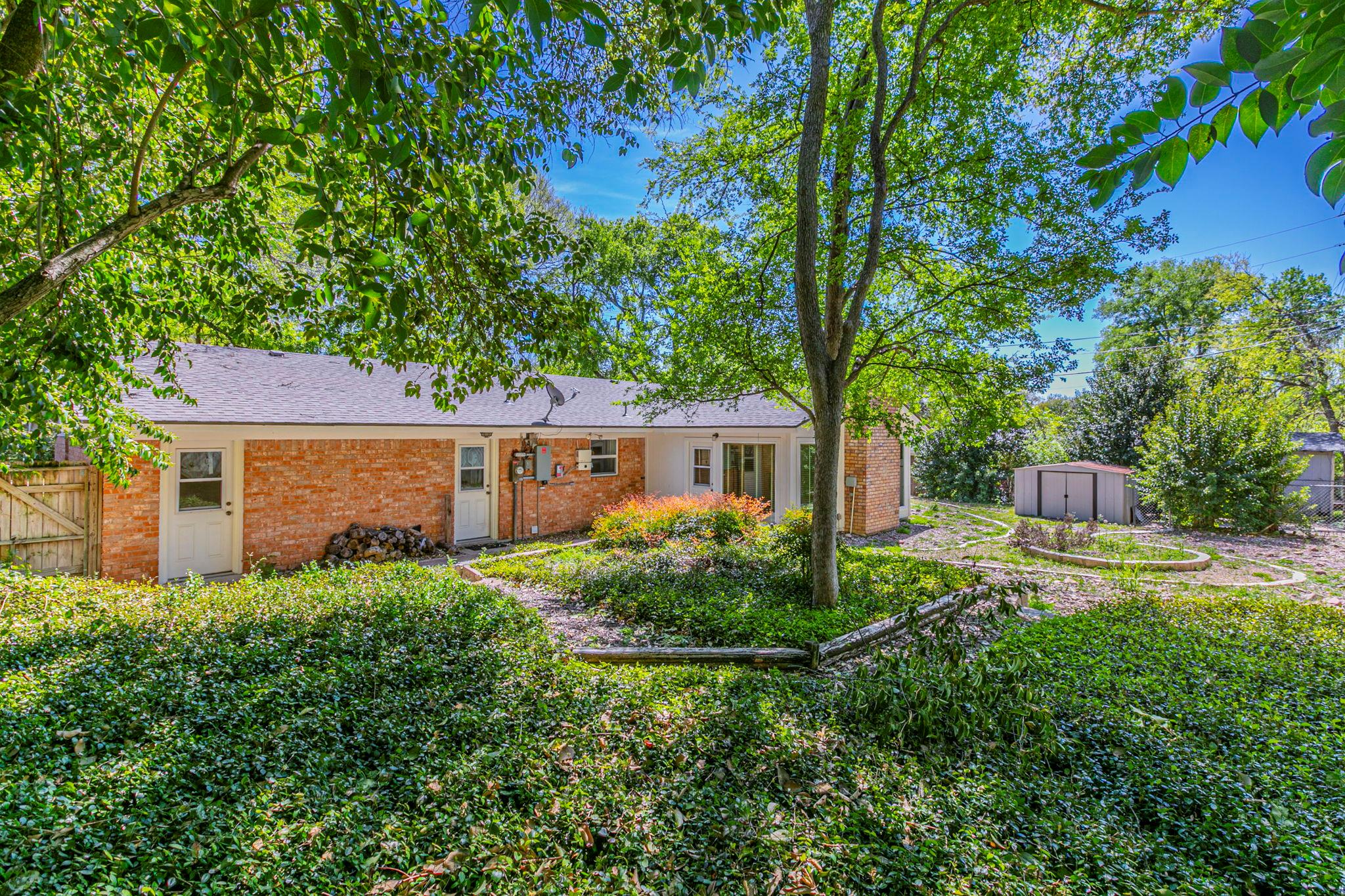 1808 N Beal St, Belton, TX 76513