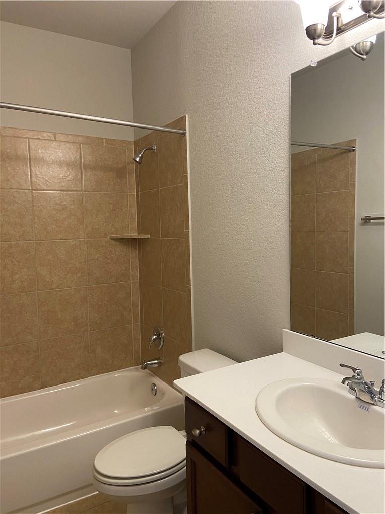 1513 Carlene Pruett St, Leander, TX 78641