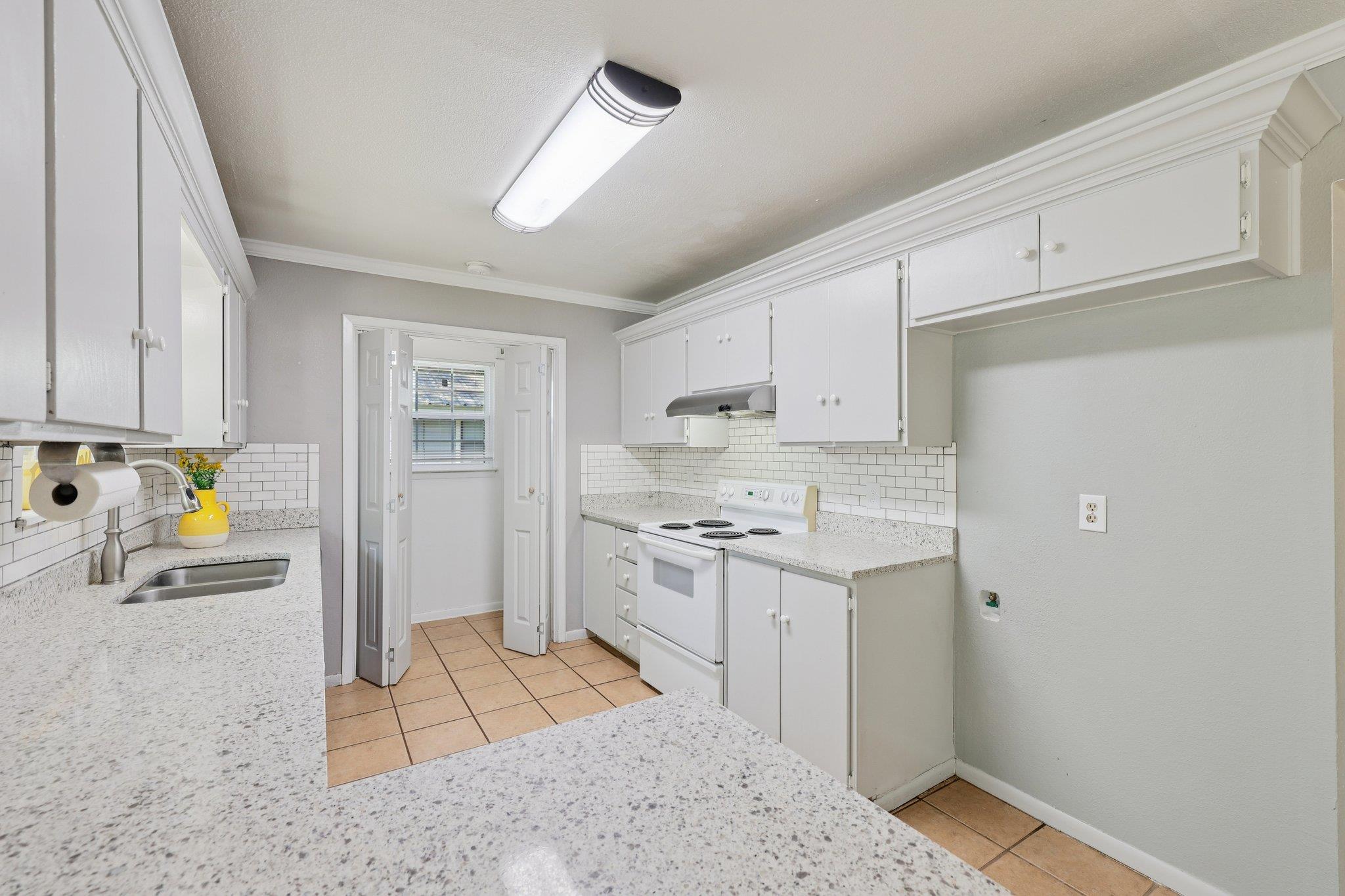 110 Jones St, Bastrop, TX 78602