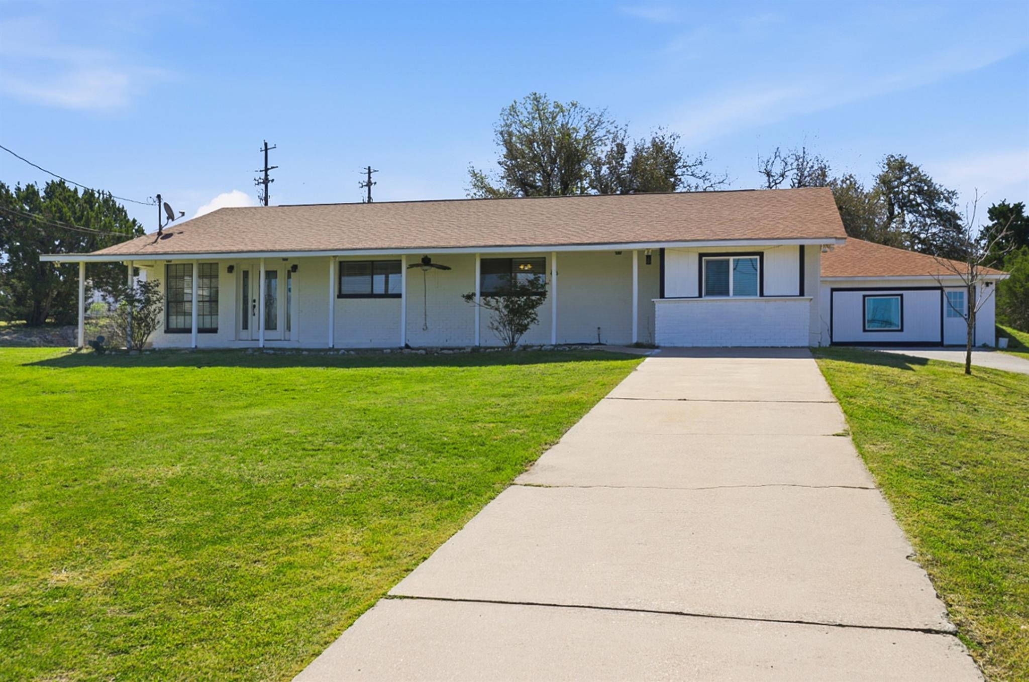 128 Skyview Ter, Leander, TX 78641