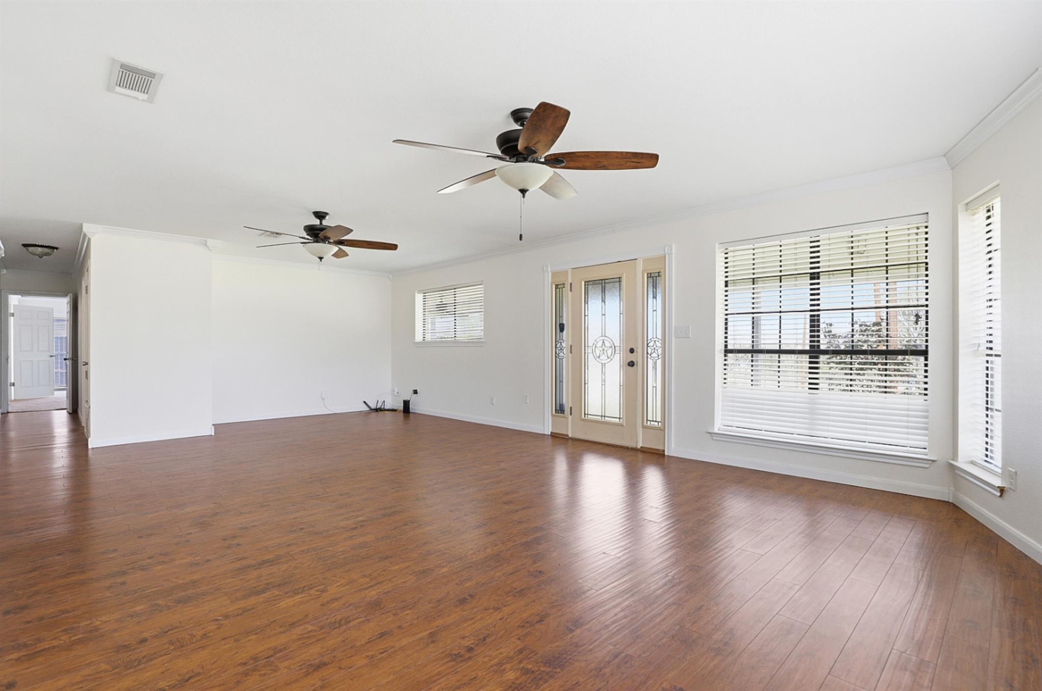 128 Skyview Ter, Leander, TX 78641