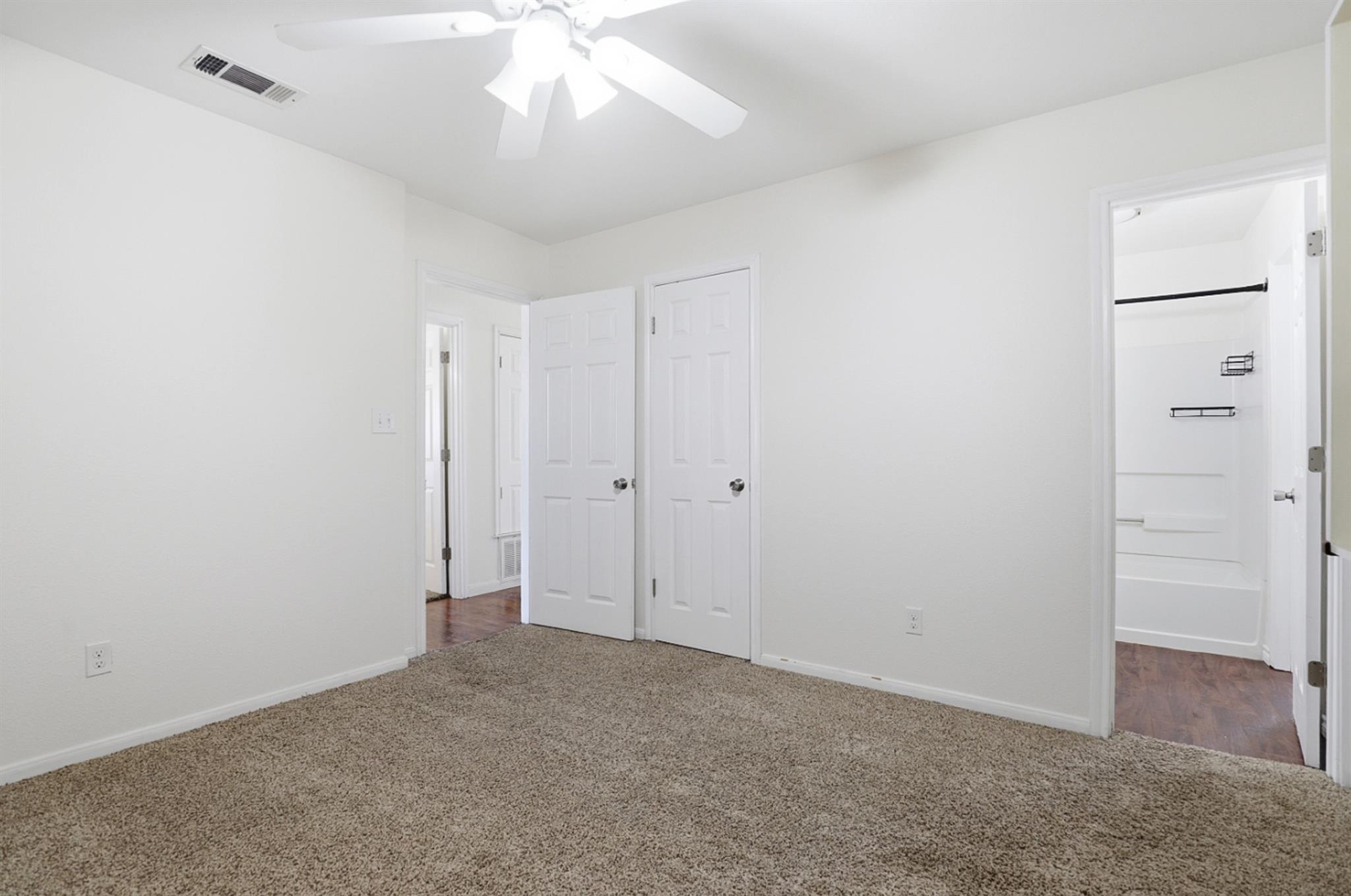 128 Skyview Ter, Leander, TX 78641