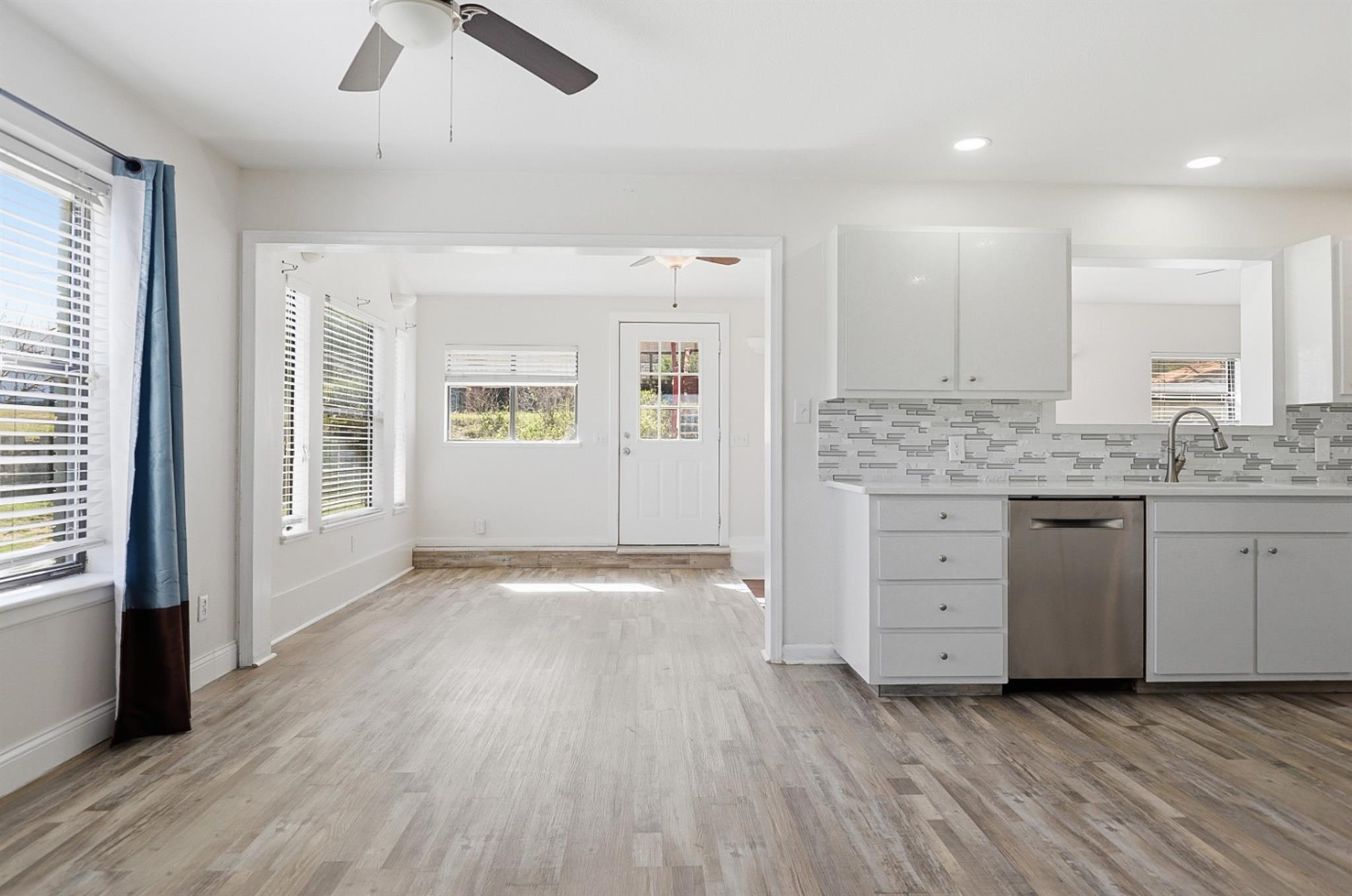 128 Skyview Ter, Leander, TX 78641