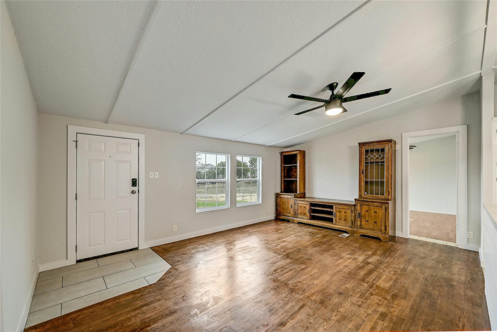 22515 Felicia Dr, Spicewood, TX 78669