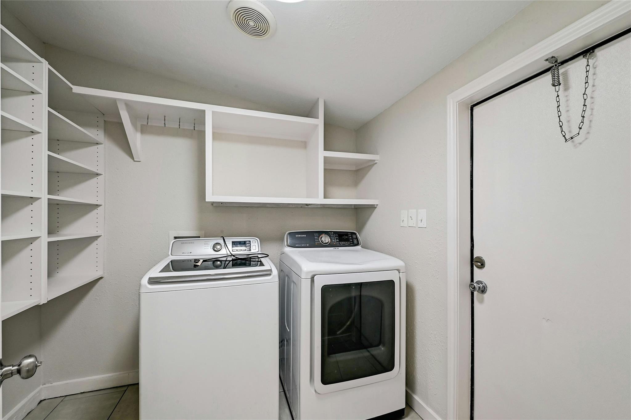 22515 Felicia Dr, Spicewood, TX 78669