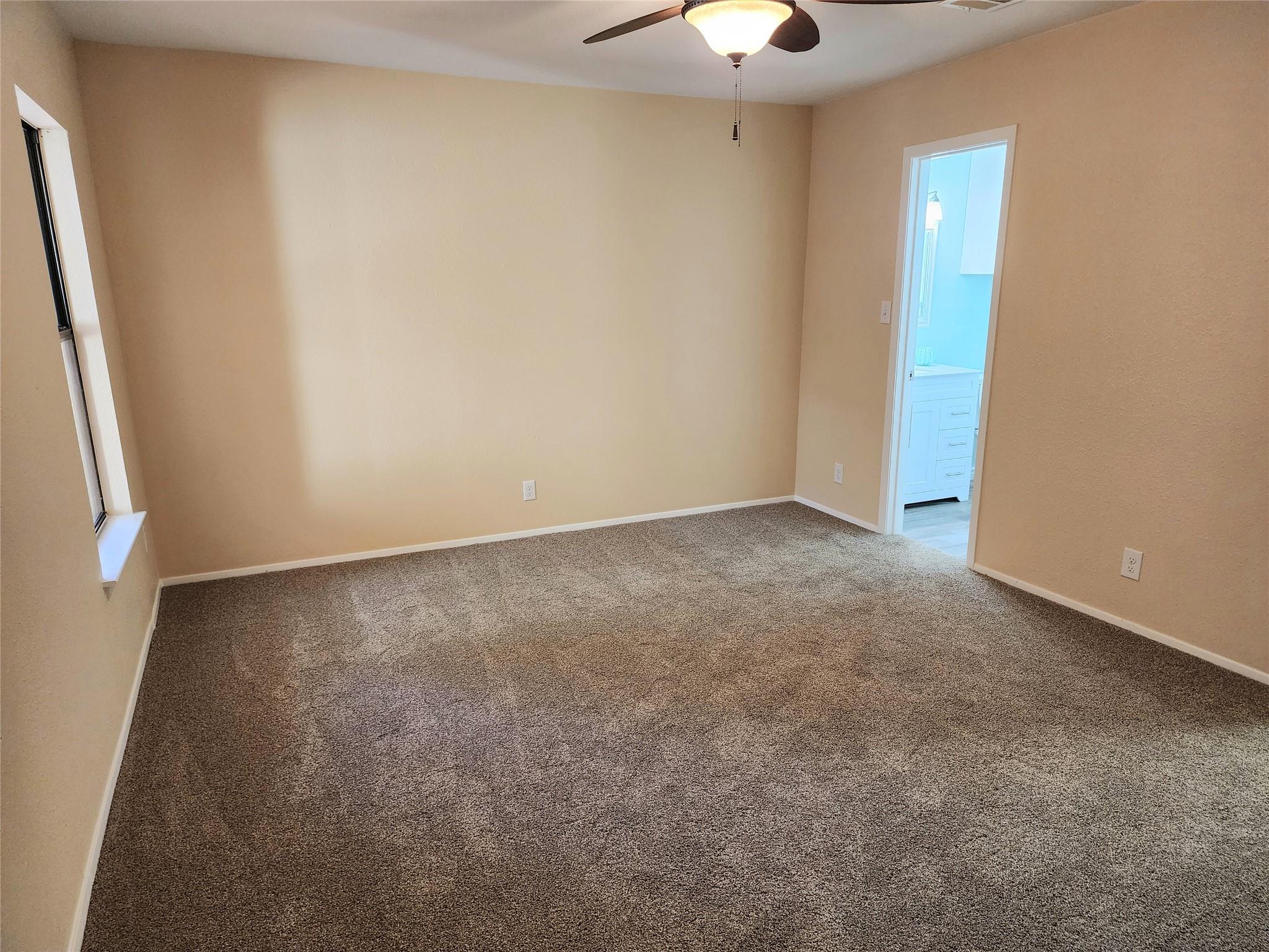 817 Willow Creek Cir, San Marcos, TX 78666