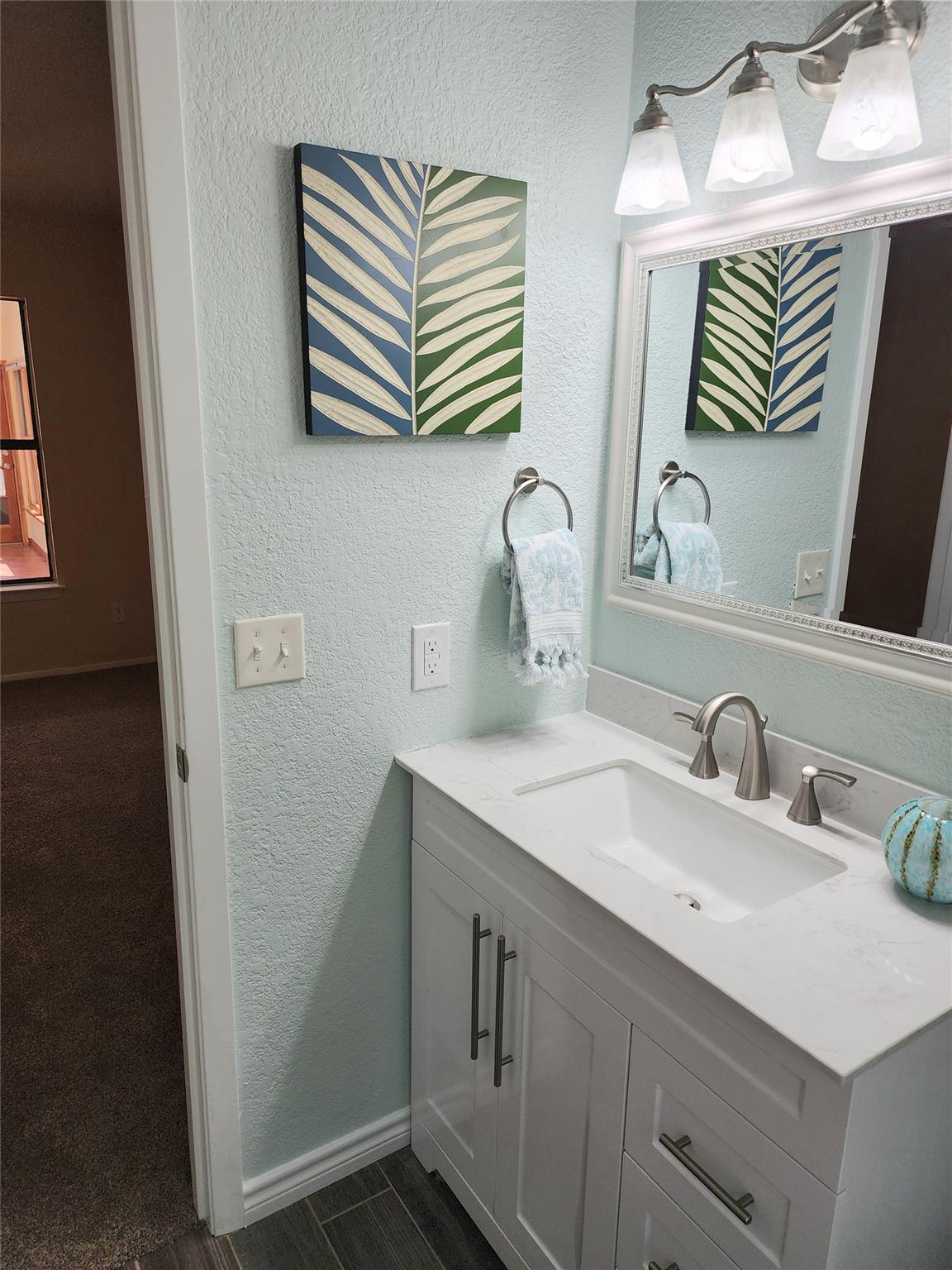 817 Willow Creek Cir, San Marcos, TX 78666