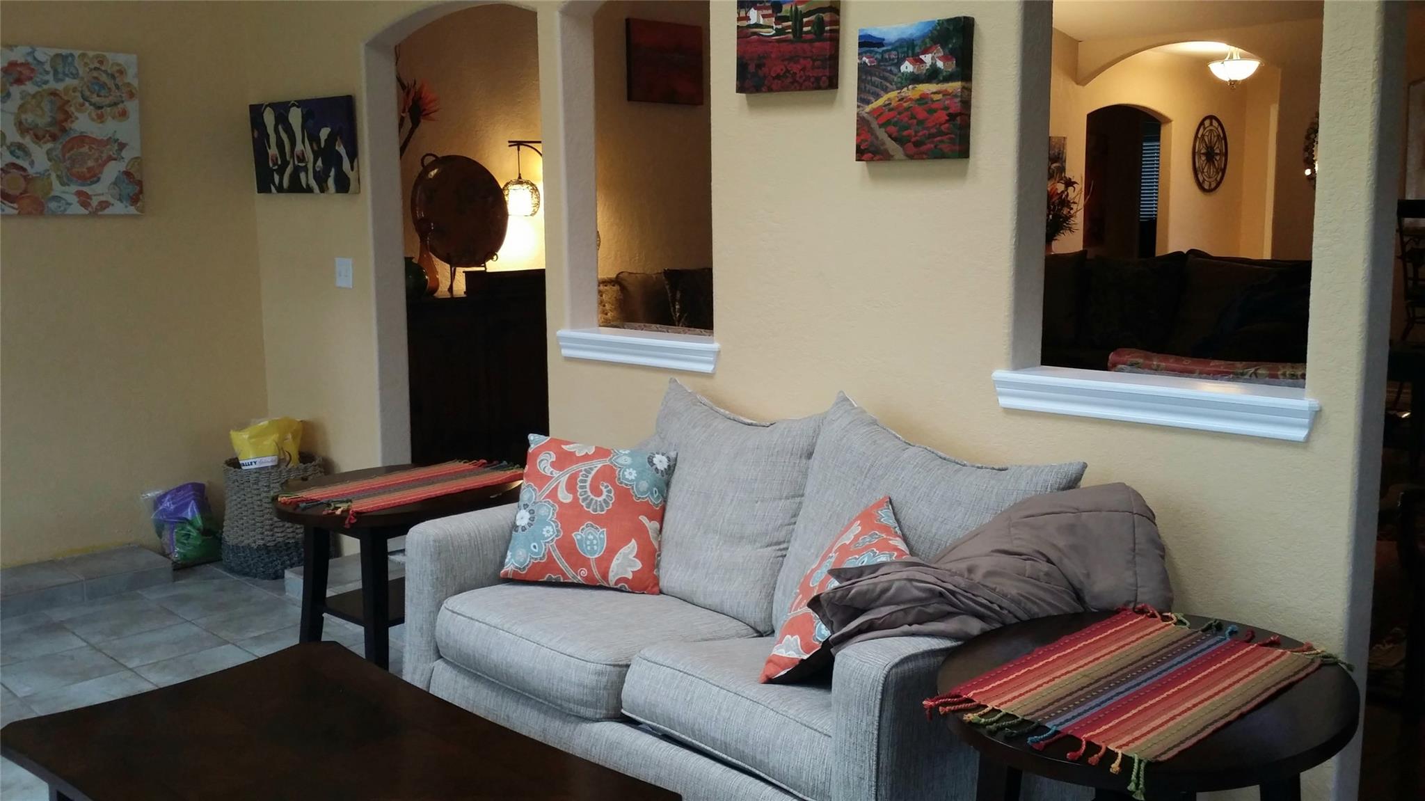 817 Willow Creek Cir, San Marcos, TX 78666