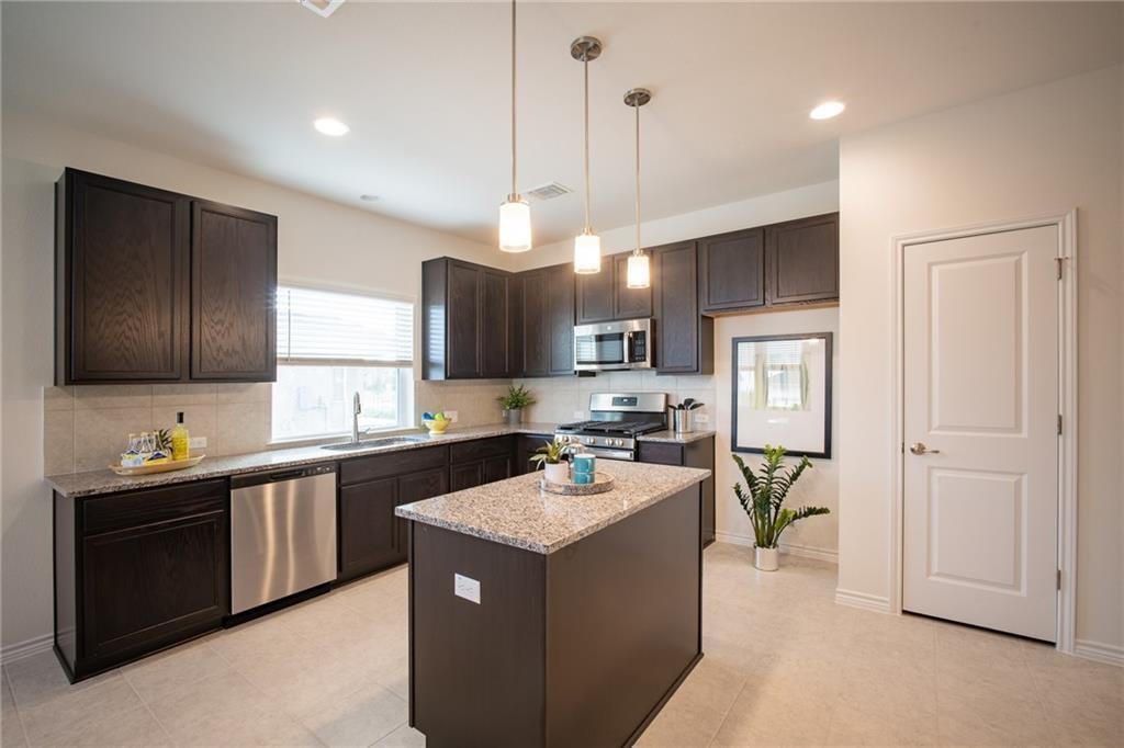 9109 Looksee Ln, Austin, TX 78744