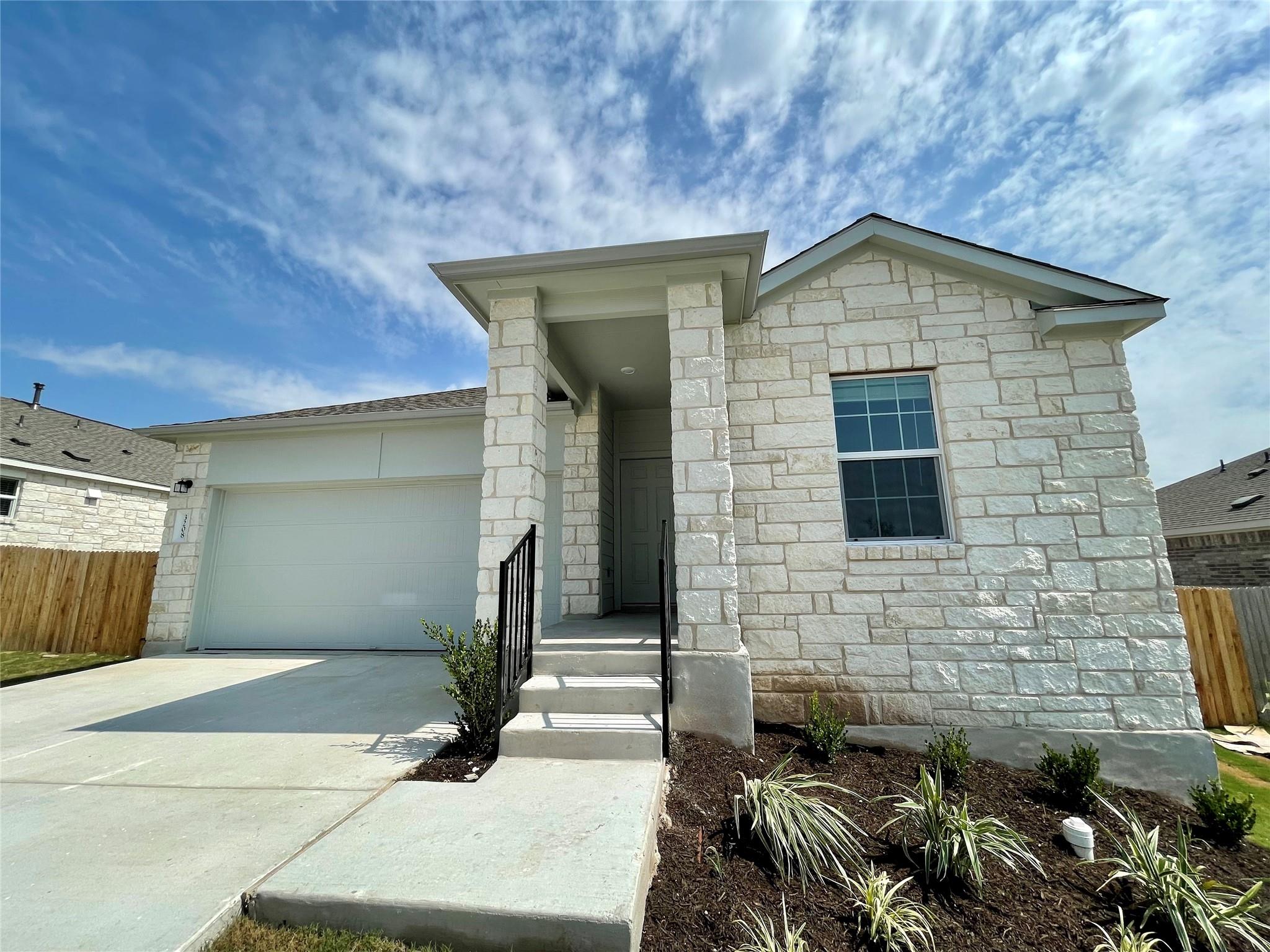 3208 Kenner Dr, Pflugerville, TX 78660