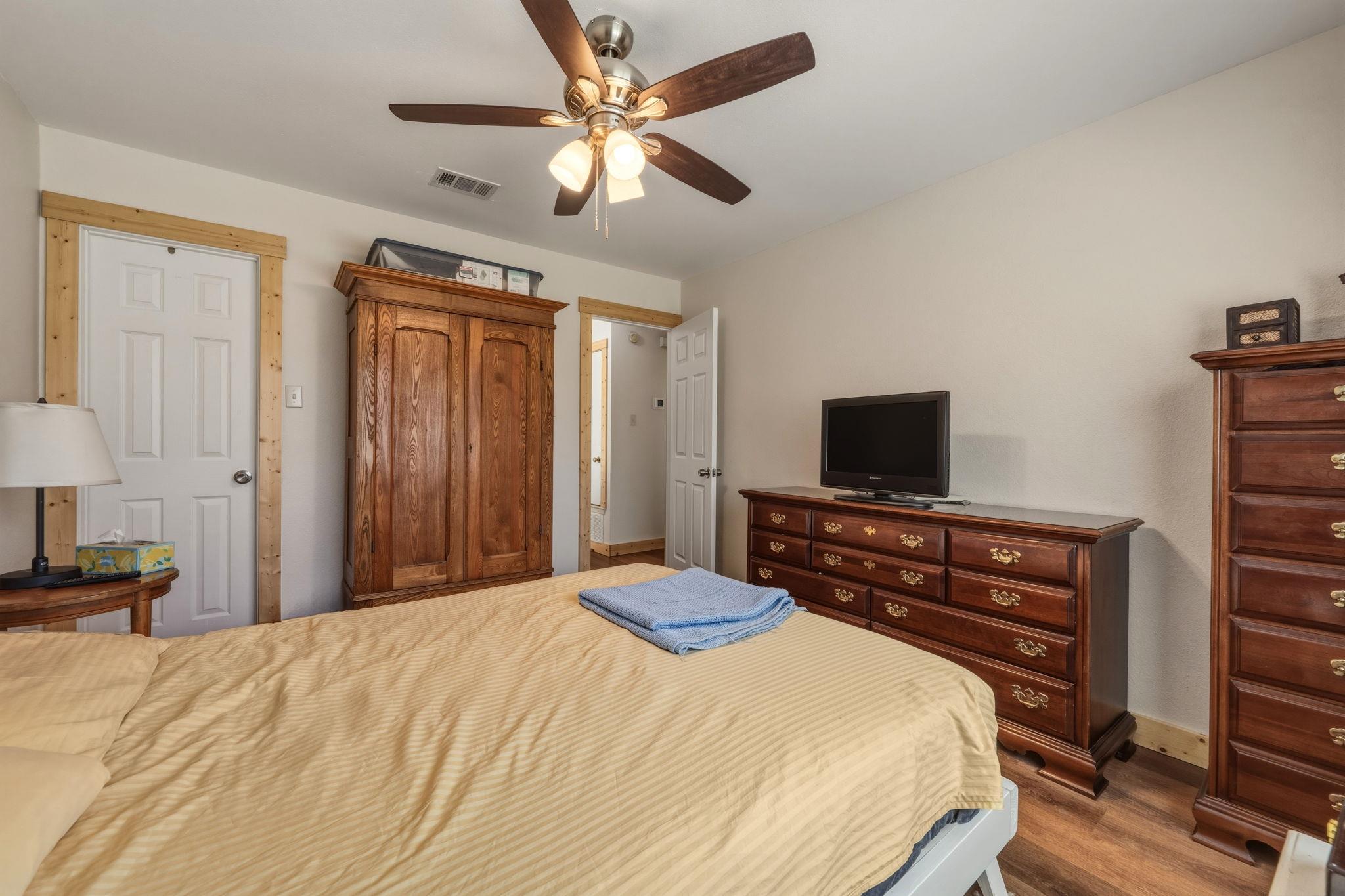 513 TEXAS Ave, Round Rock, TX 78664