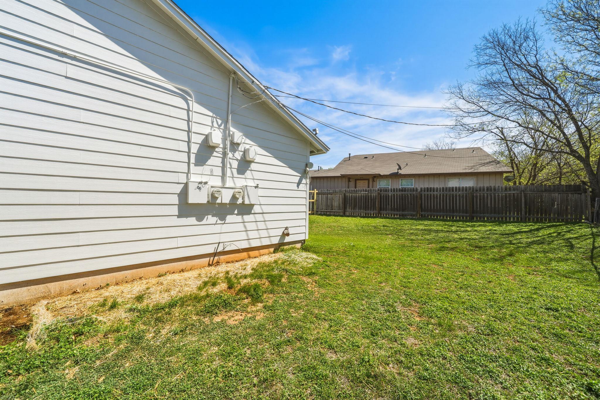 513 TEXAS Ave, Round Rock, TX 78664