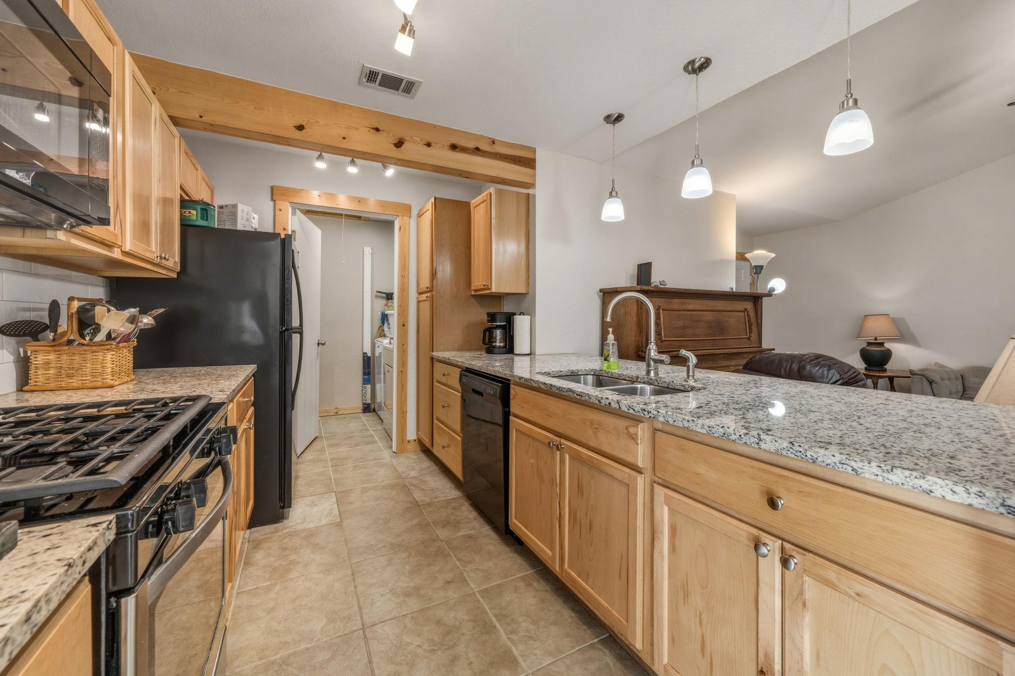 513 TEXAS Ave, Round Rock, TX 78664