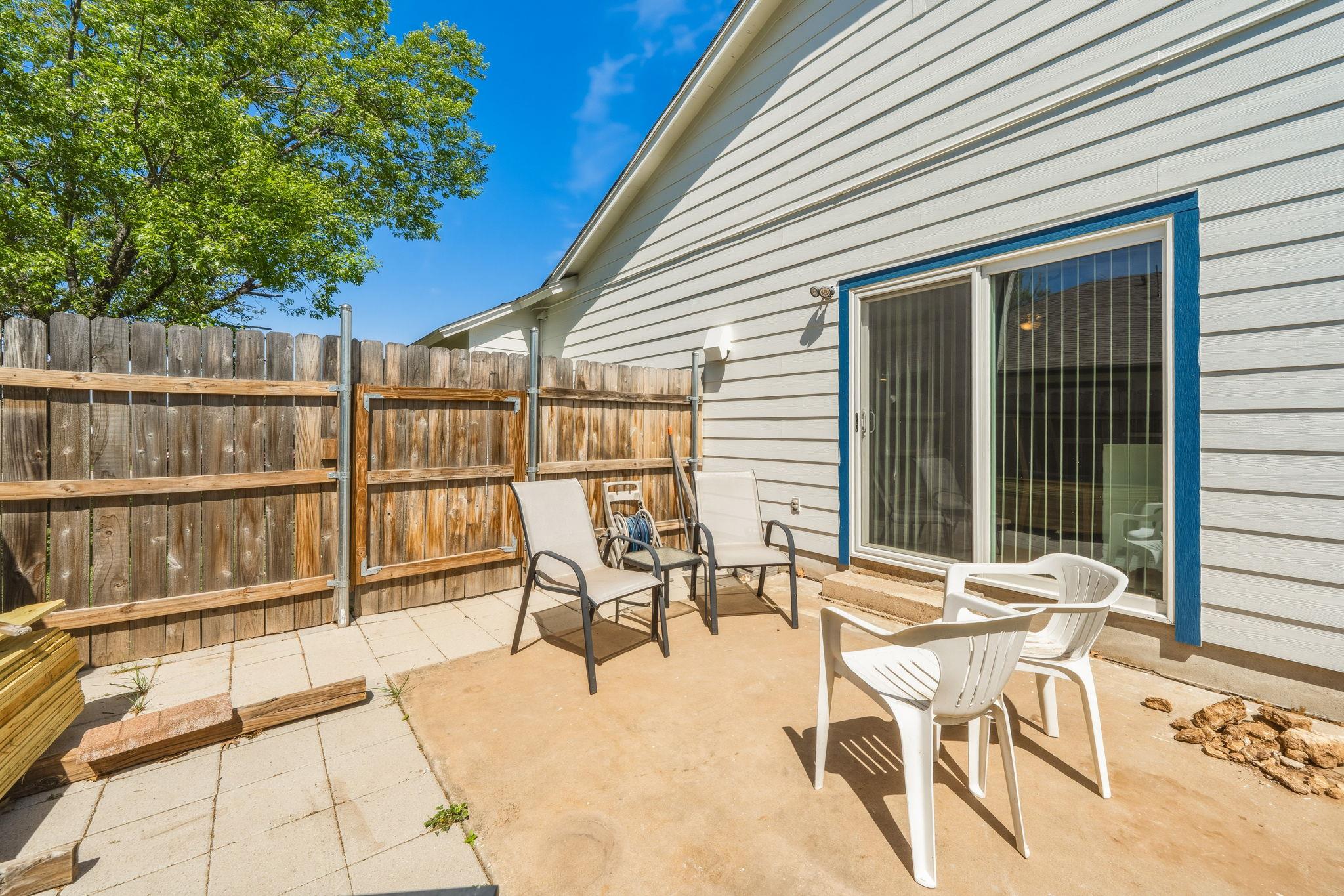 513 TEXAS Ave, Round Rock, TX 78664