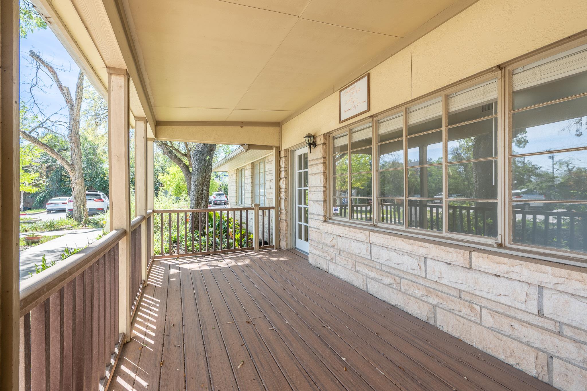 6700 Menchaca Rd # 1-J, Austin, TX 78745