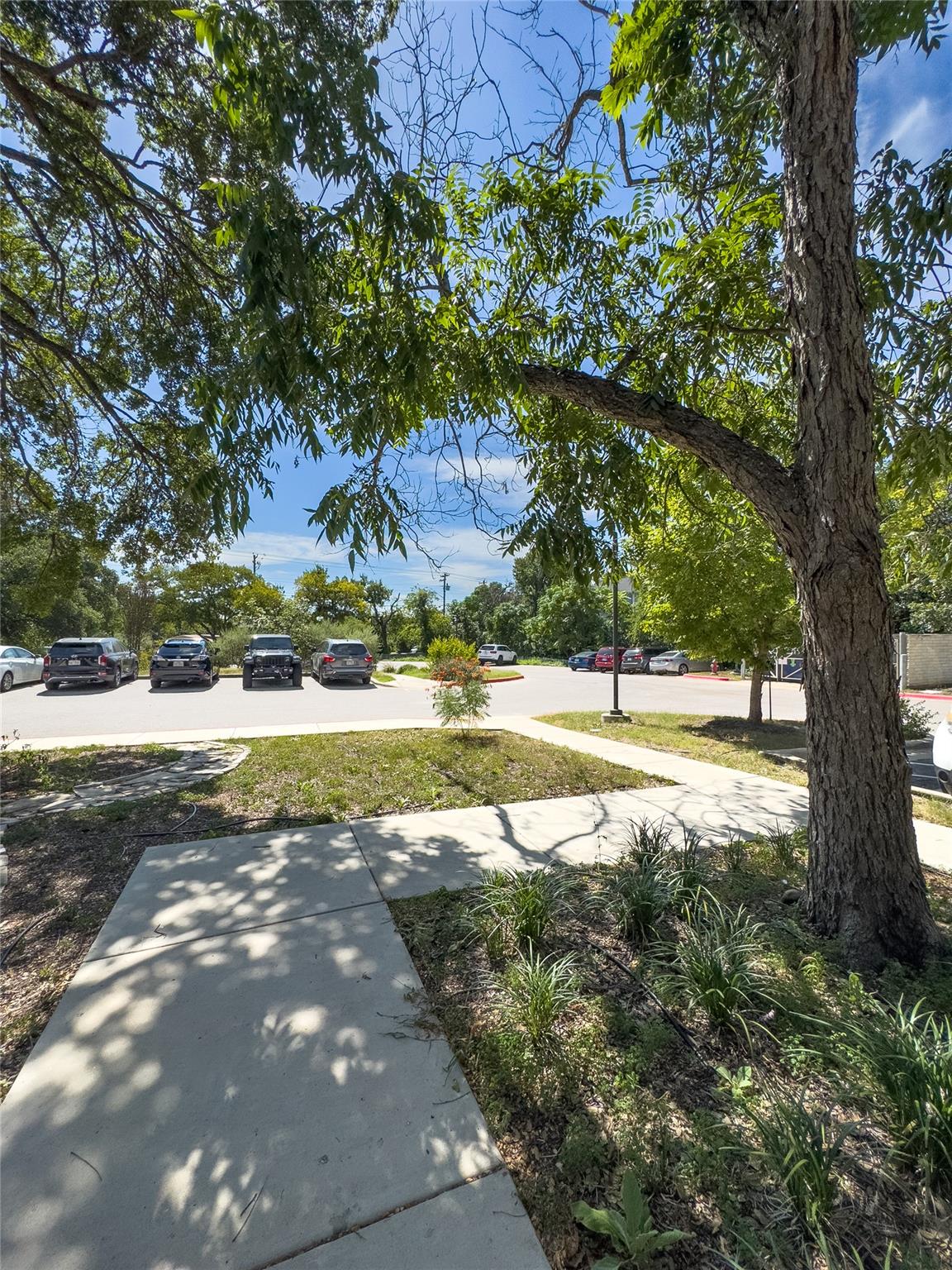 6700 Menchaca Rd # 1-J, Austin, TX 78745