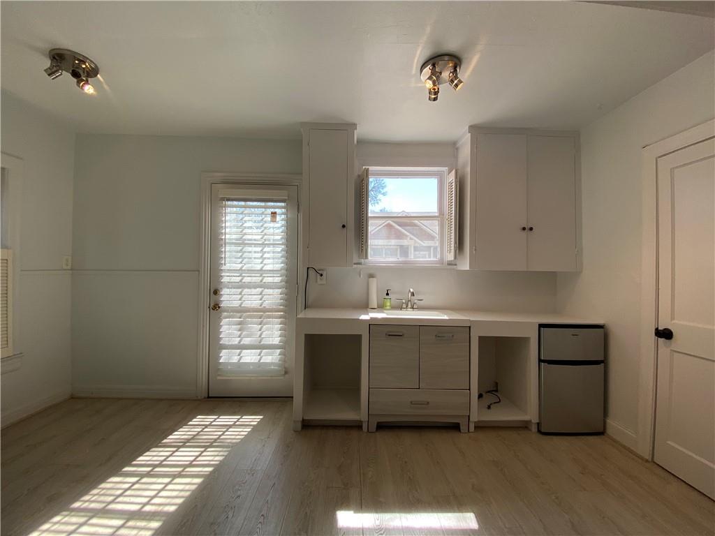 2608 W 8th St # B/C, Austin, TX 78703