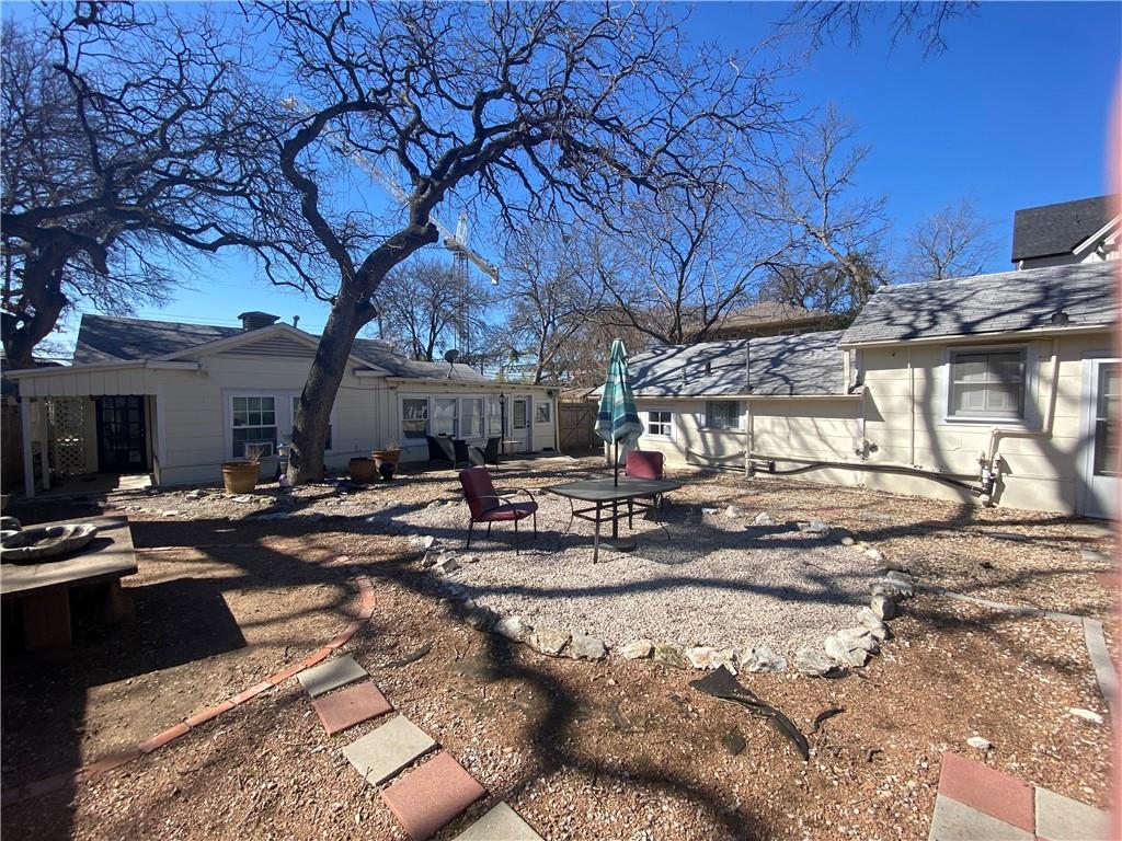 2608 W 8th St # B/C, Austin, TX 78703