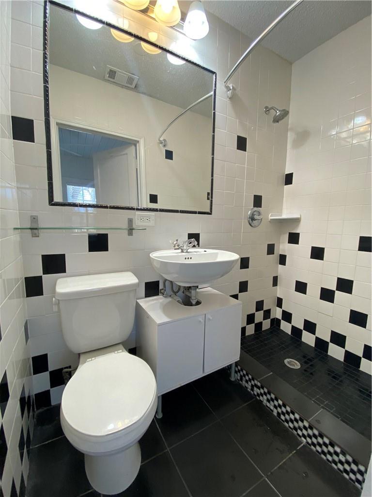 2608 W 8th St # B/C, Austin, TX 78703