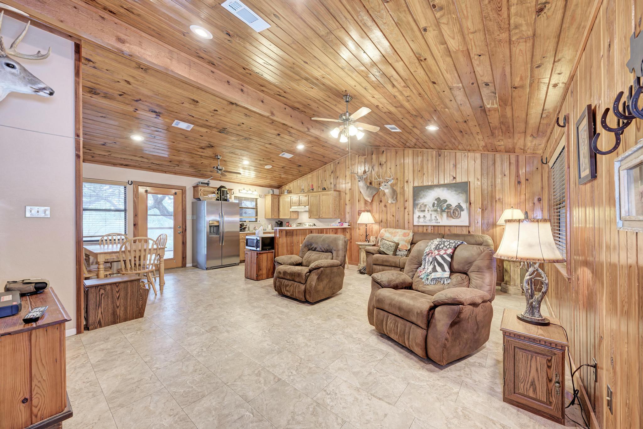 1218 Private Road 1377, Lampasas, TX 76550