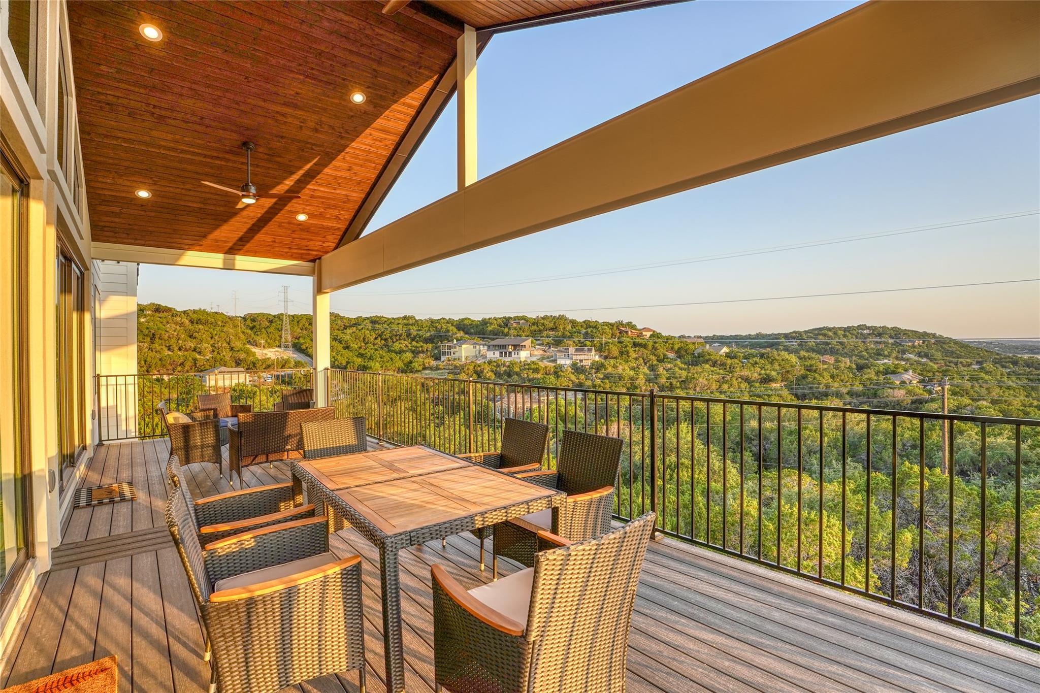 7002 Deepwood Dr, Lago Vista, TX 78645