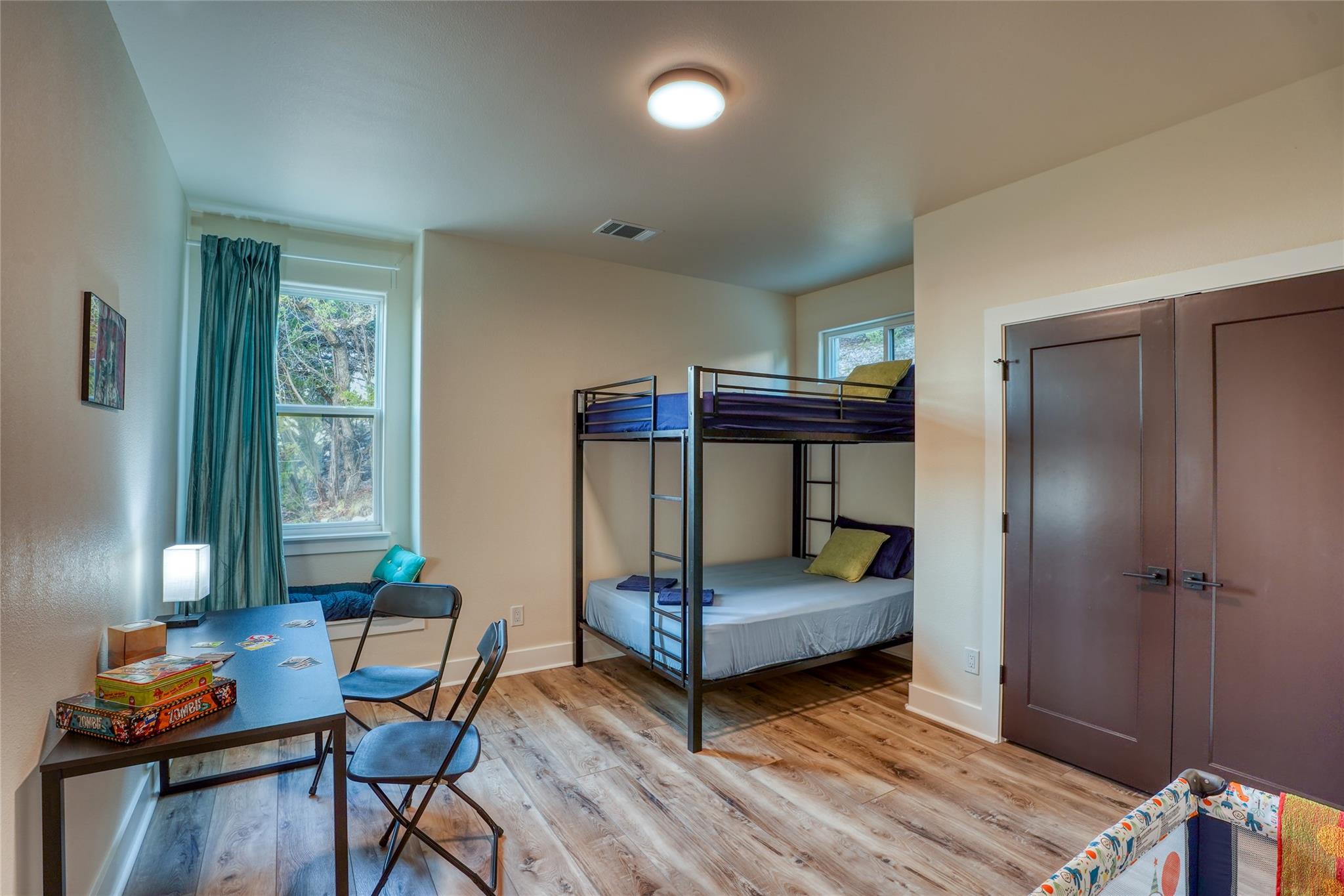 7002 Deepwood Dr, Lago Vista, TX 78645