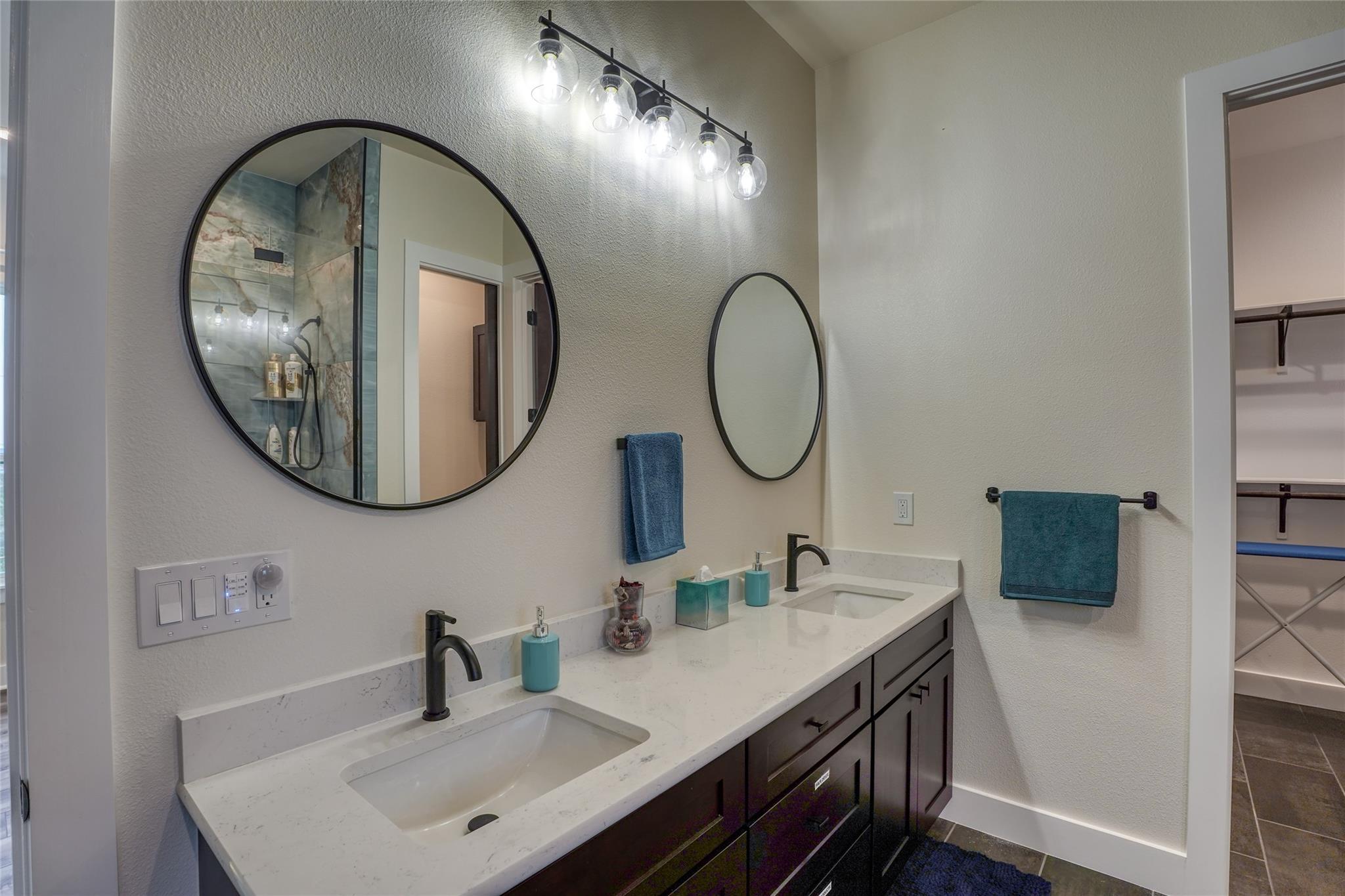 7002 Deepwood Dr, Lago Vista, TX 78645